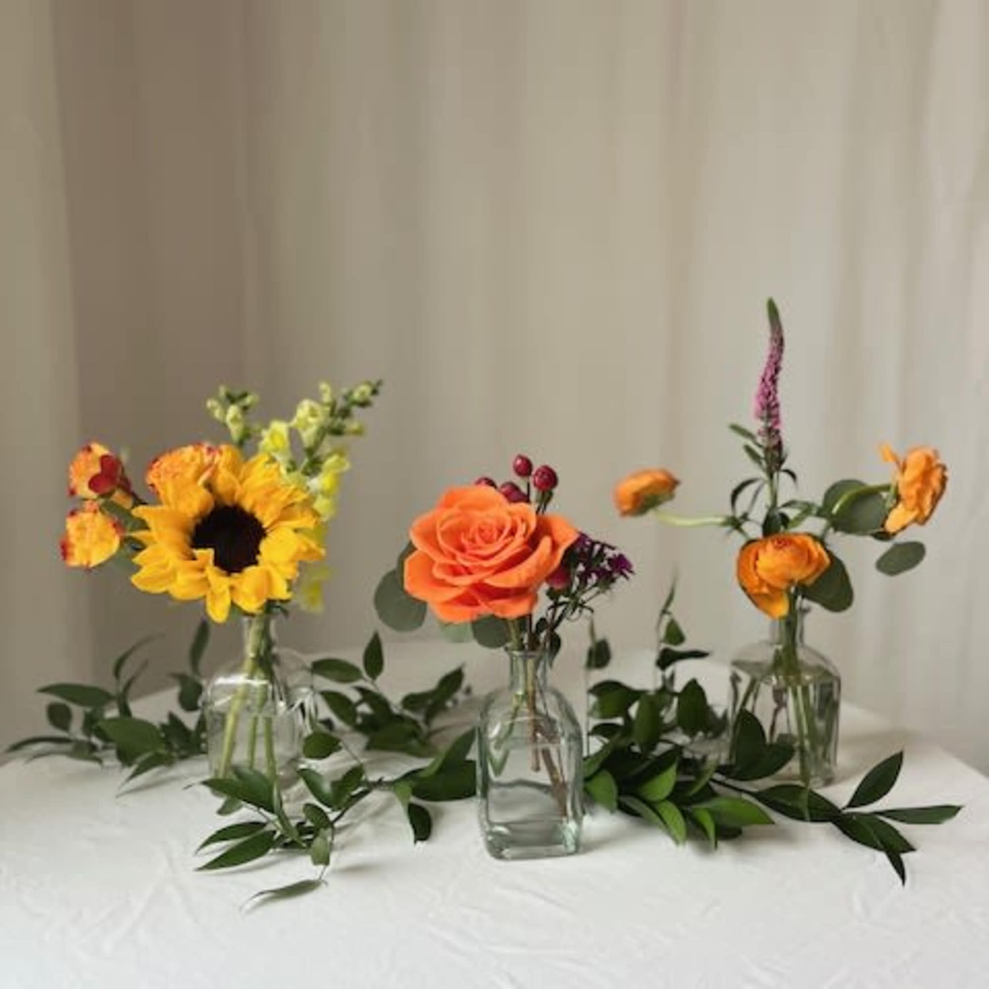 Welcome autumn in your home with the Fall Harvest Basket! (only 2