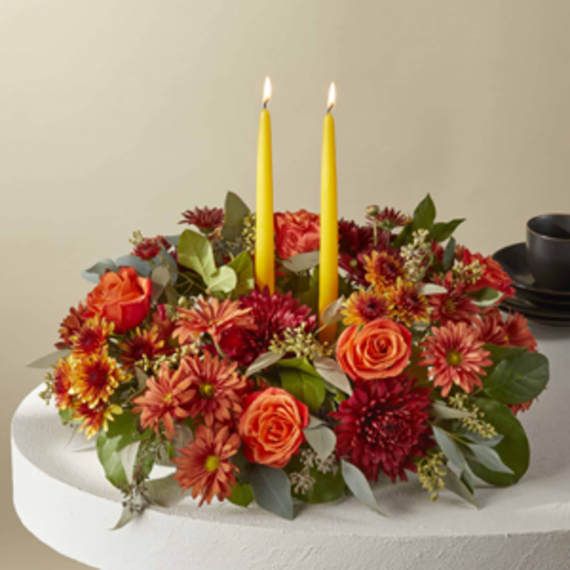Turn eating dinner into a dining experience. This charming centerpiece is filled