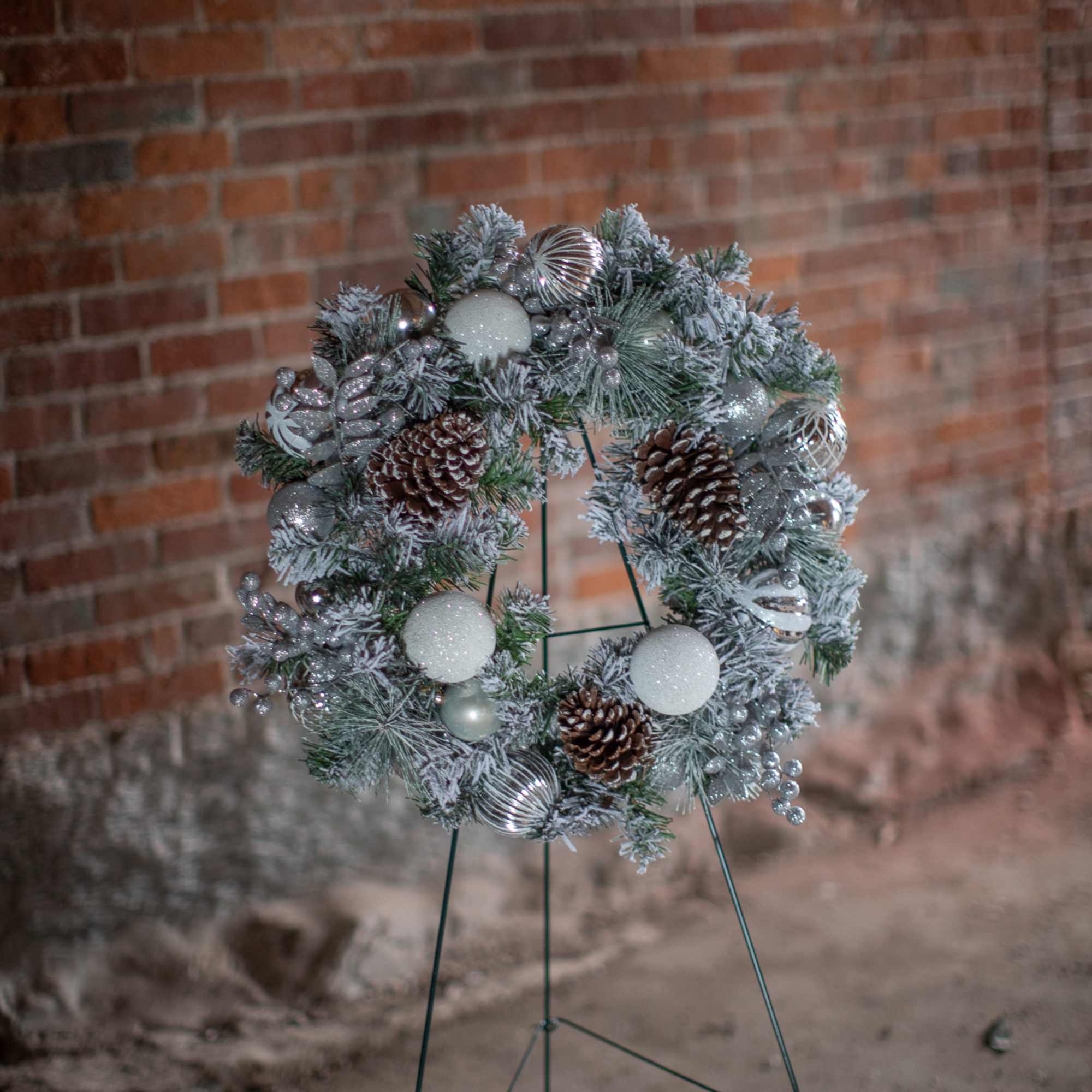 Winter whites paired with shining silver elements are sure to catch the