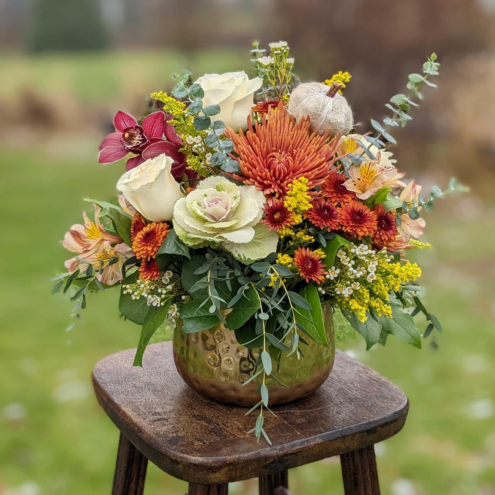 In our exclusive dimpled container, Cr&egrave;me Br&ucirc;l&eacute;e is our featured premium fall