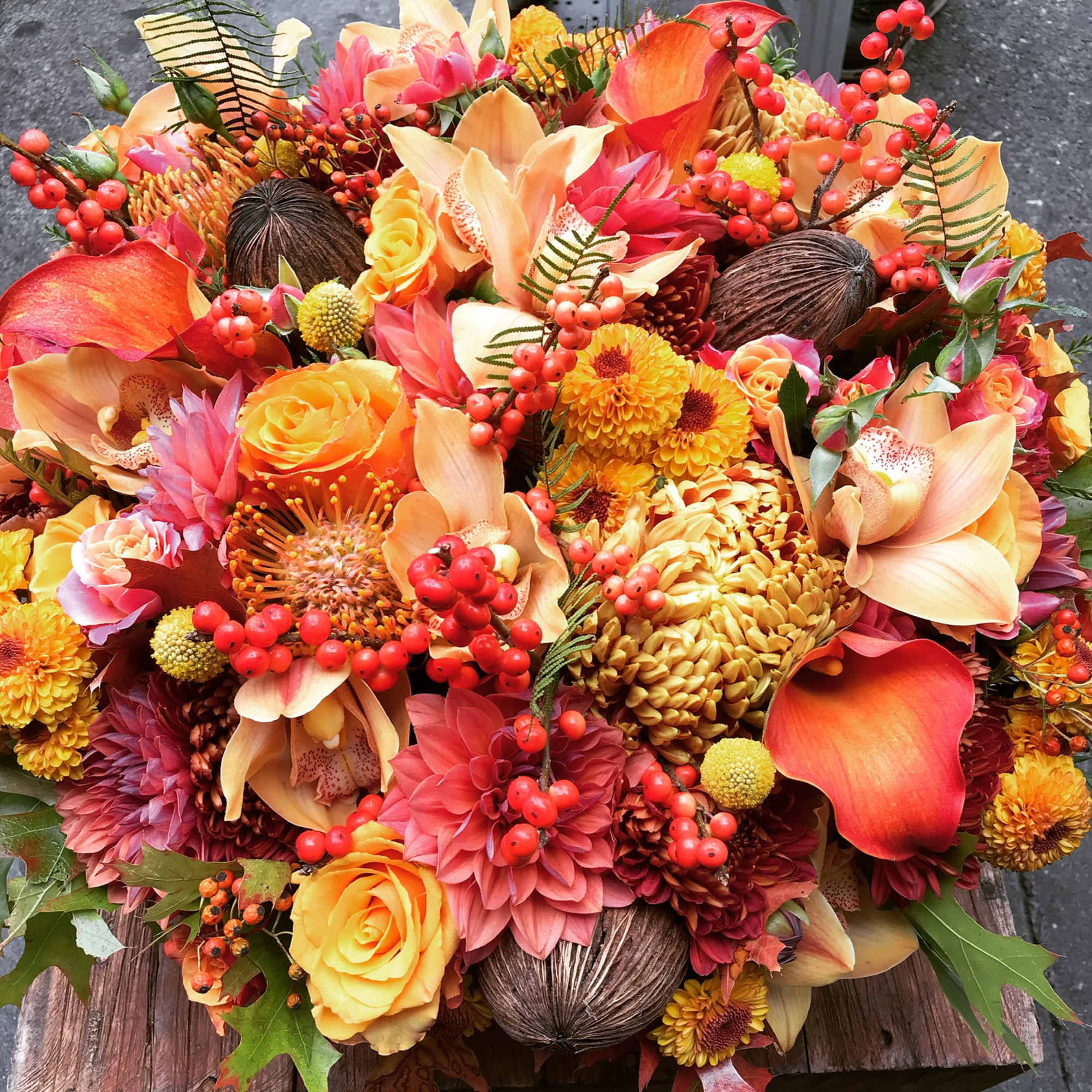 Rich warm hues set a luscious tone, sure to enhance any tablescape.