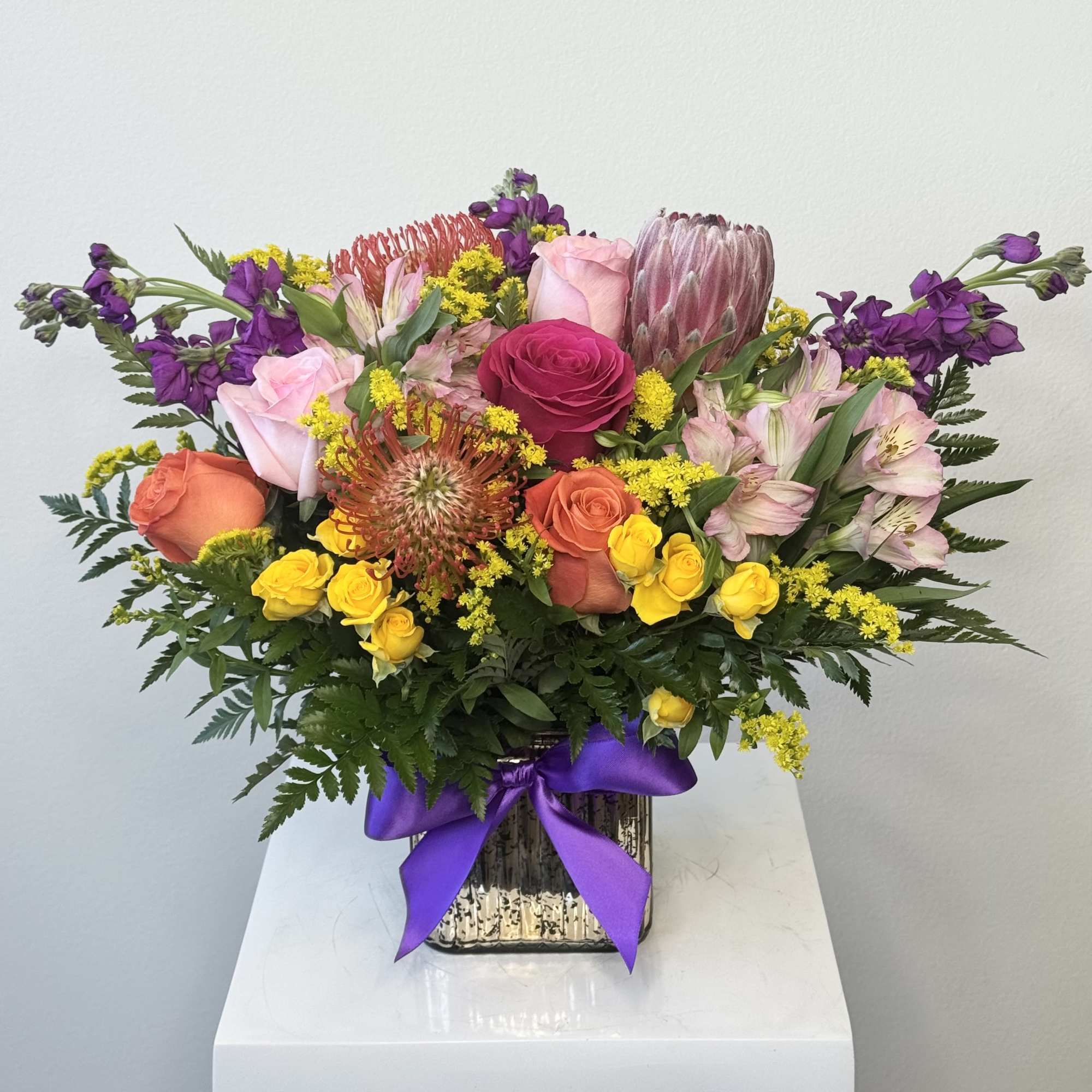 Sunny Delight: a bright design made with warm colors to embolden your