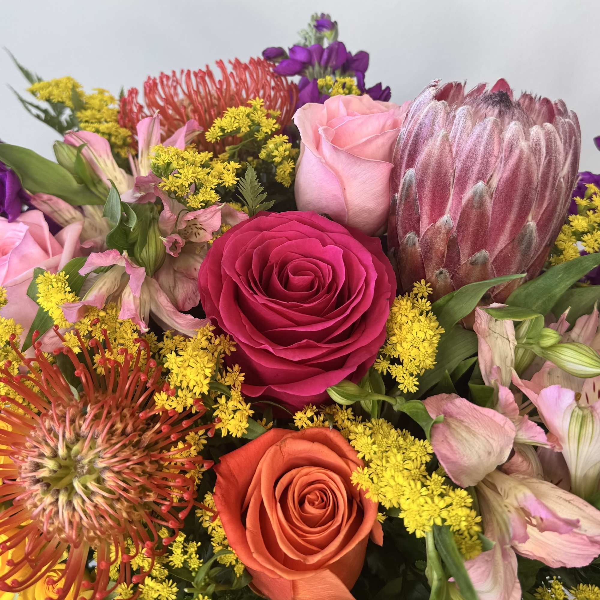 Sunny Delight: a bright design made with warm colors to embolden your