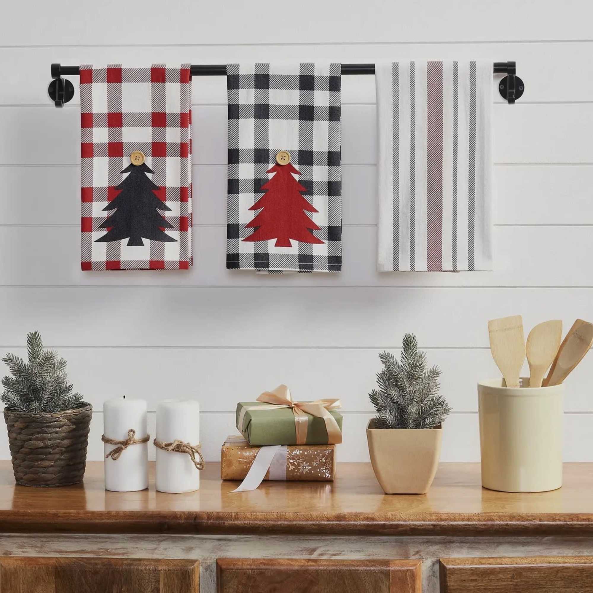 Take your vintage farmhouse kitchen up a notch for the holiday season