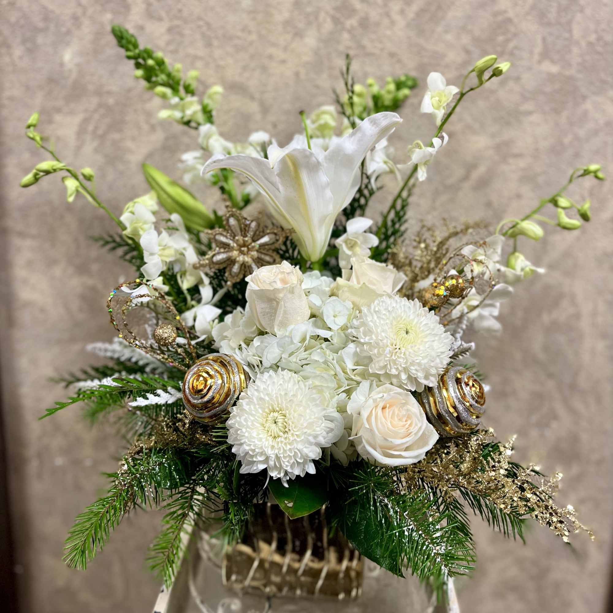 Recipe: White stargazers, White Snapdragons, White Dendrobium, White Roses, Pine branches, Holiday