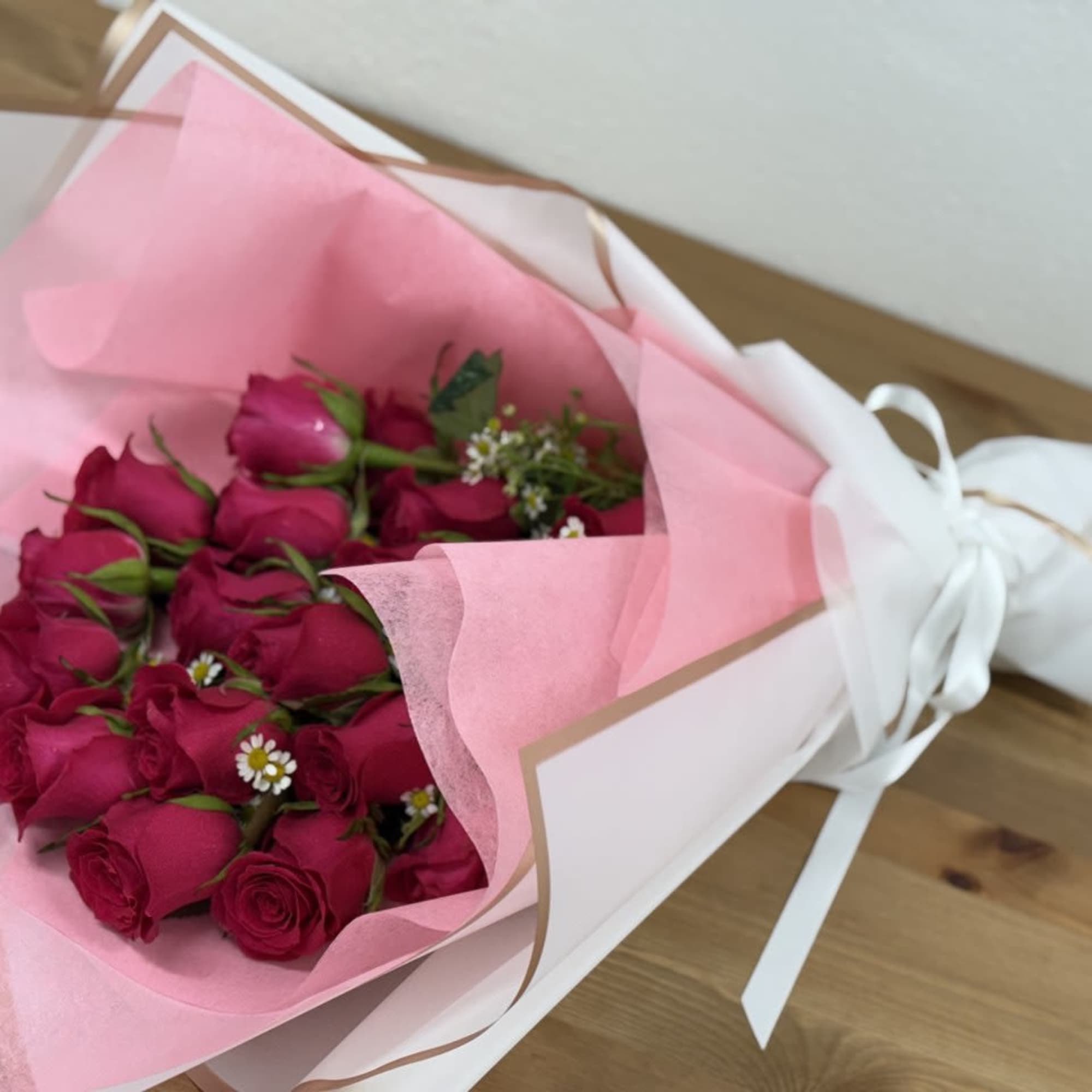 Unique bloom bouquet for all occasions with beautiful hot pink roses.