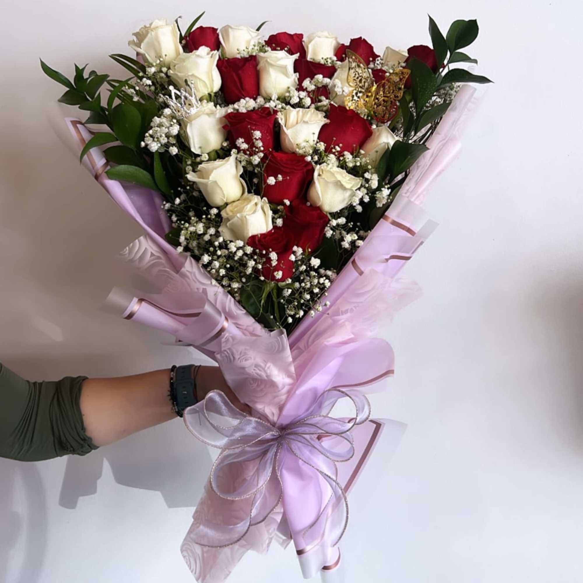 25 Layed down roses, red &amp; white mixed, wrapping paper may be