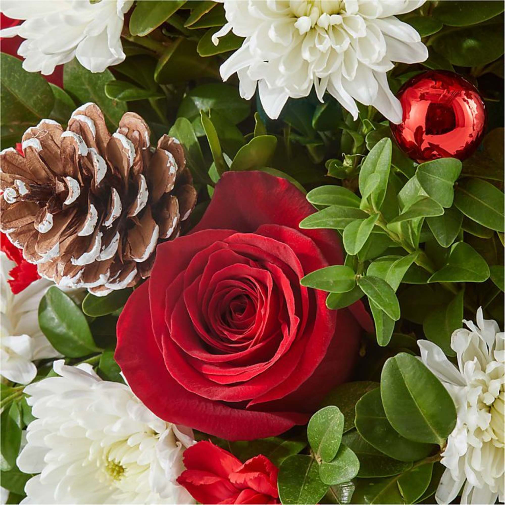 Bring a fresh twist to holiday d&eacute;cor with the Let It Snow Tree &mdash; a