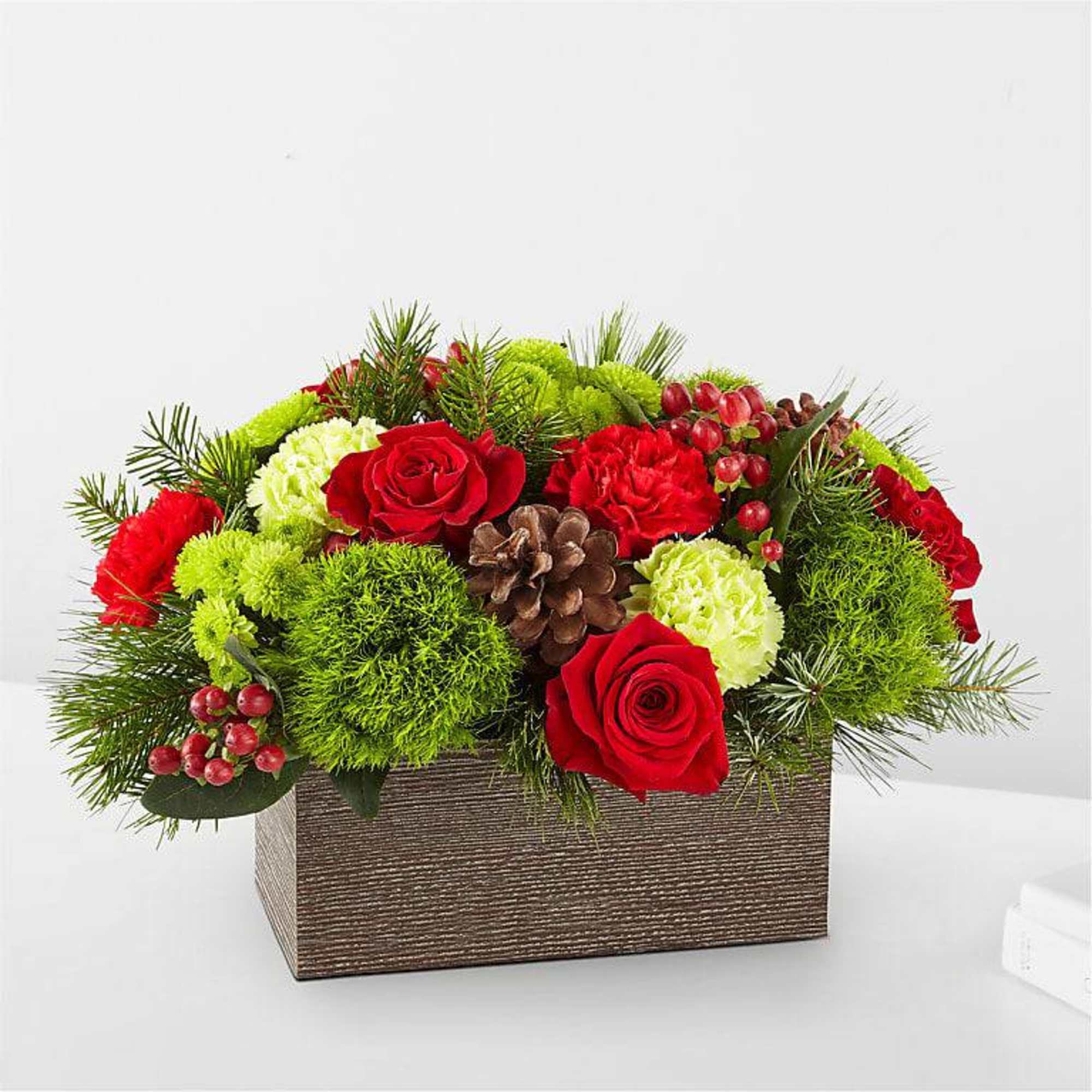BUNDLED UP BOUQUET
Filled with the essence of warmth and coziness, the Bundled