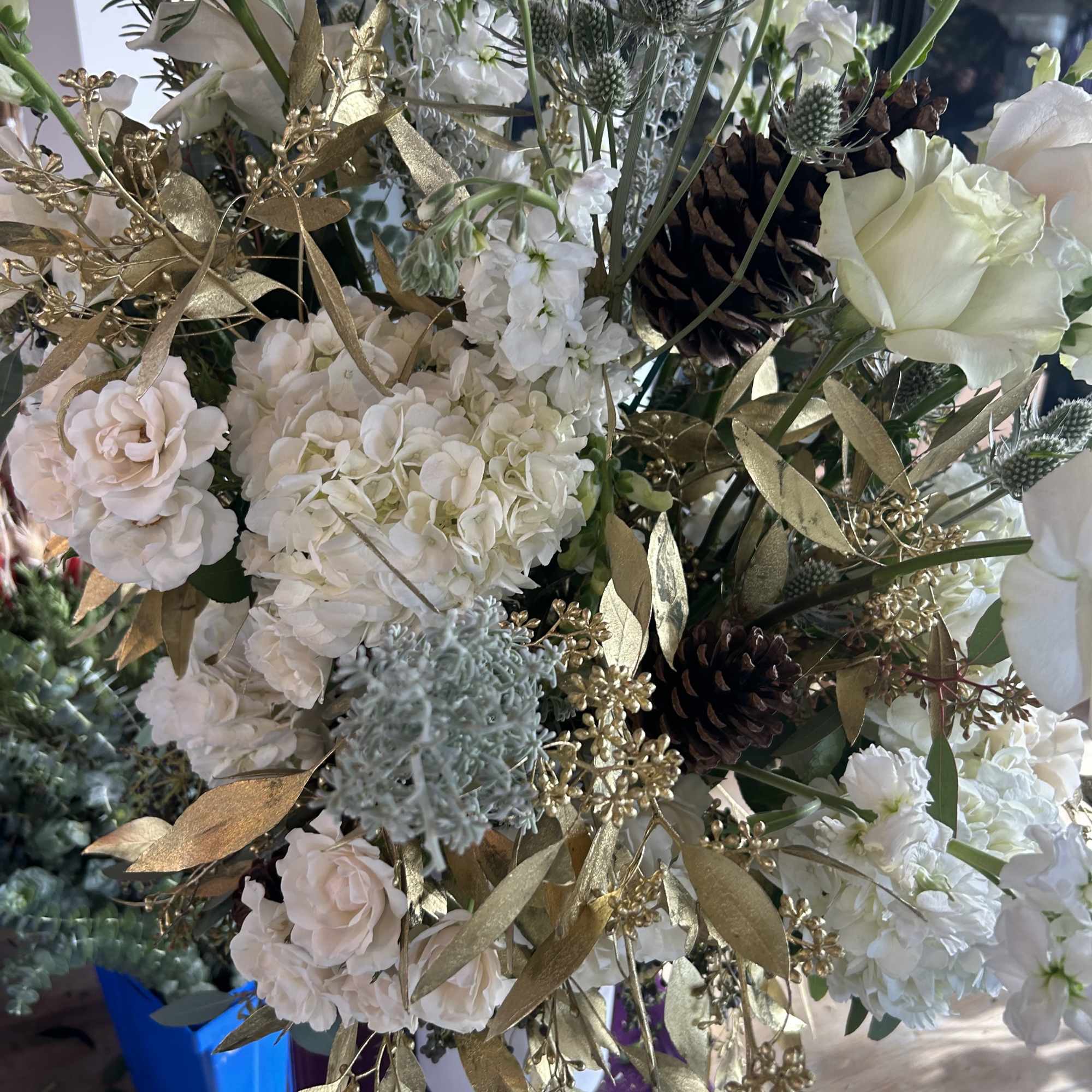 What&#039;s more fun that regular fresh flowers? Flowers with little bit of