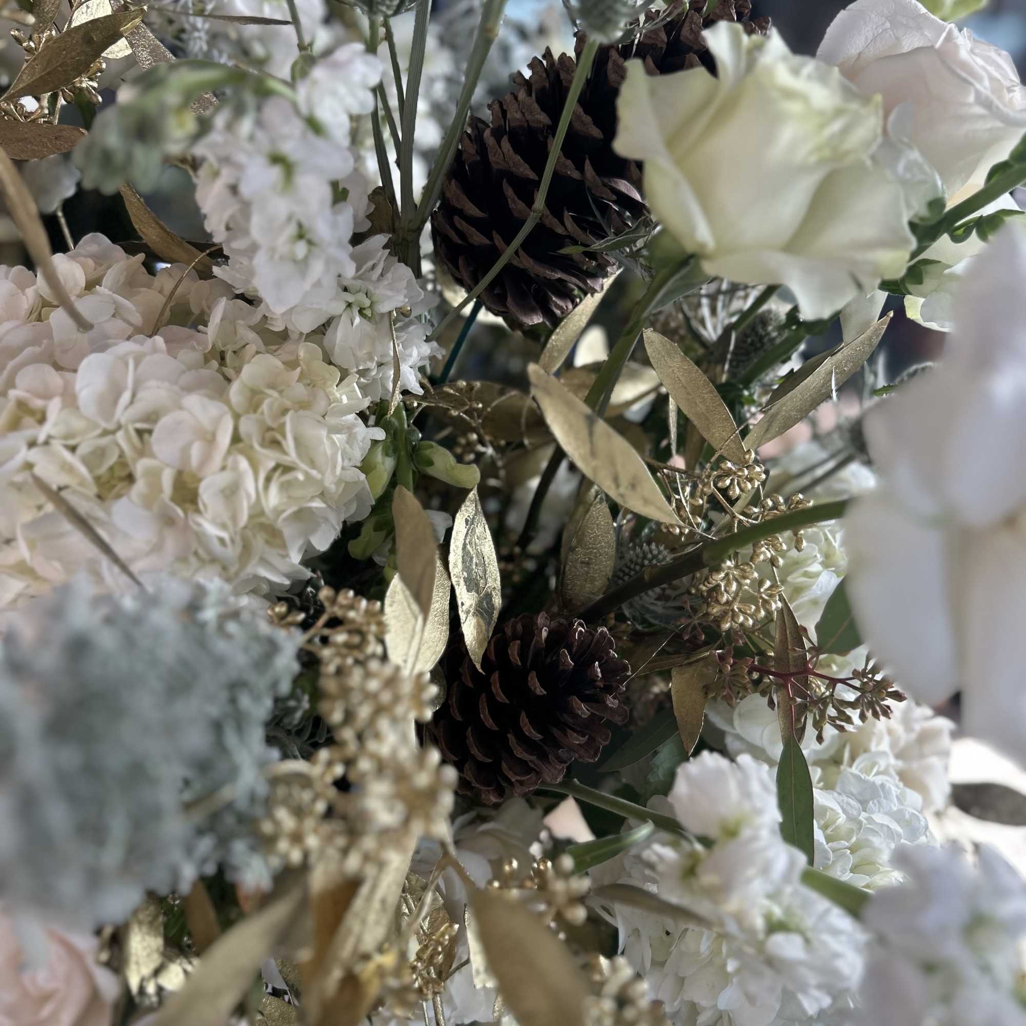 What&#039;s more fun that regular fresh flowers? Flowers with little bit of