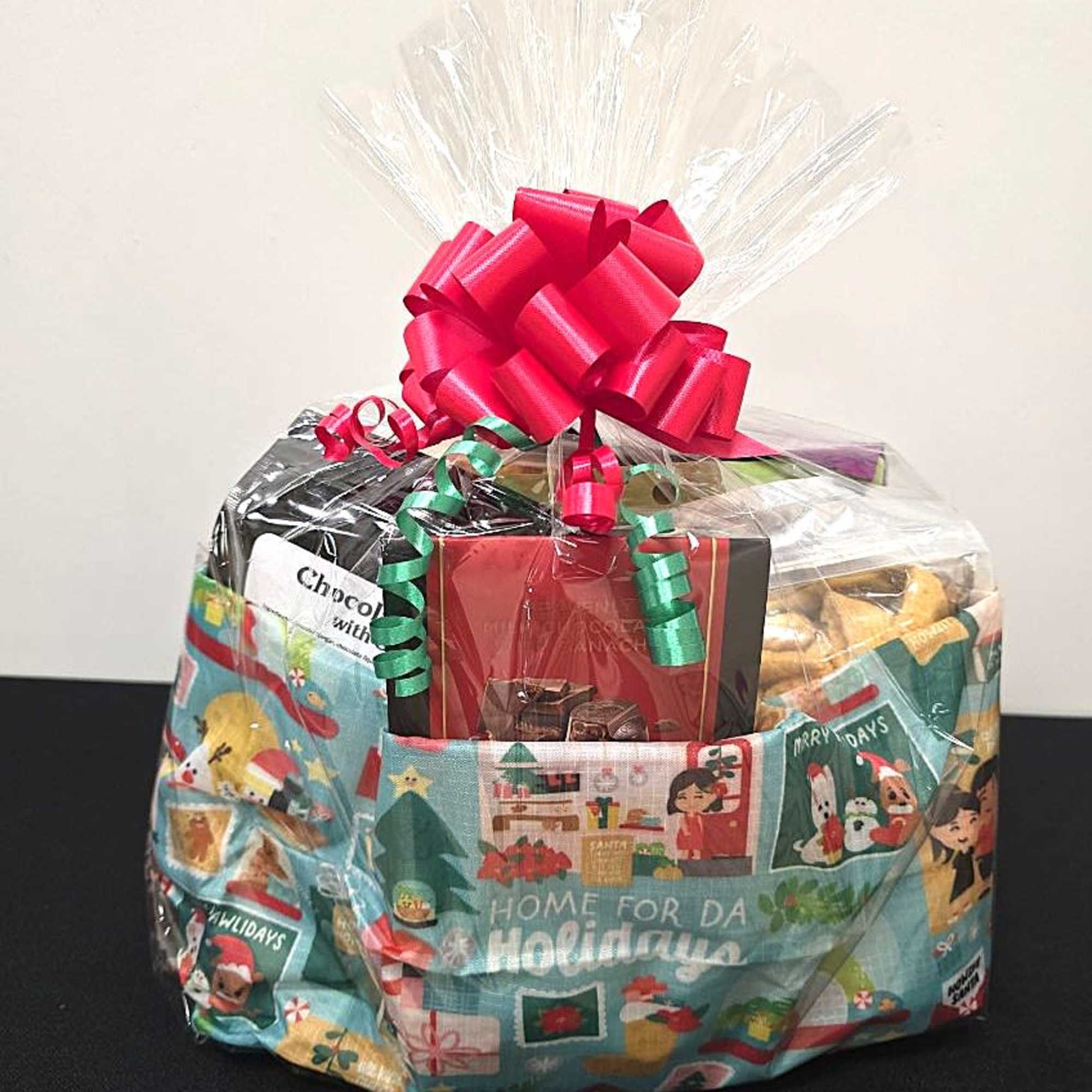 Eden in Love Holiday Tote Gift Set

This fun and festive gift set