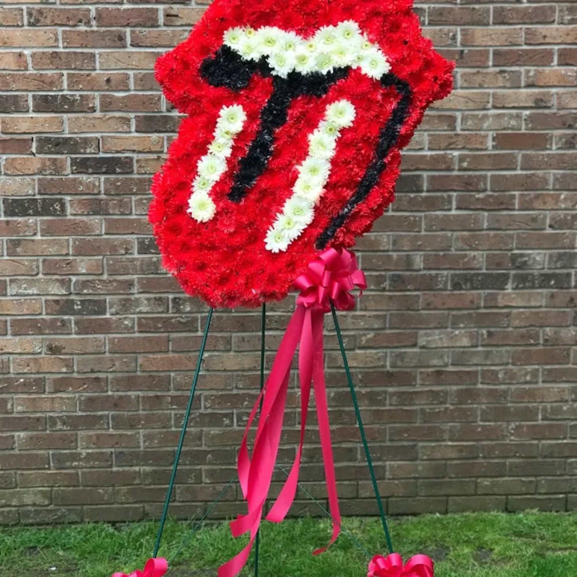 A beautiful, personal sentiment to express your condolences. Our experienced designers can