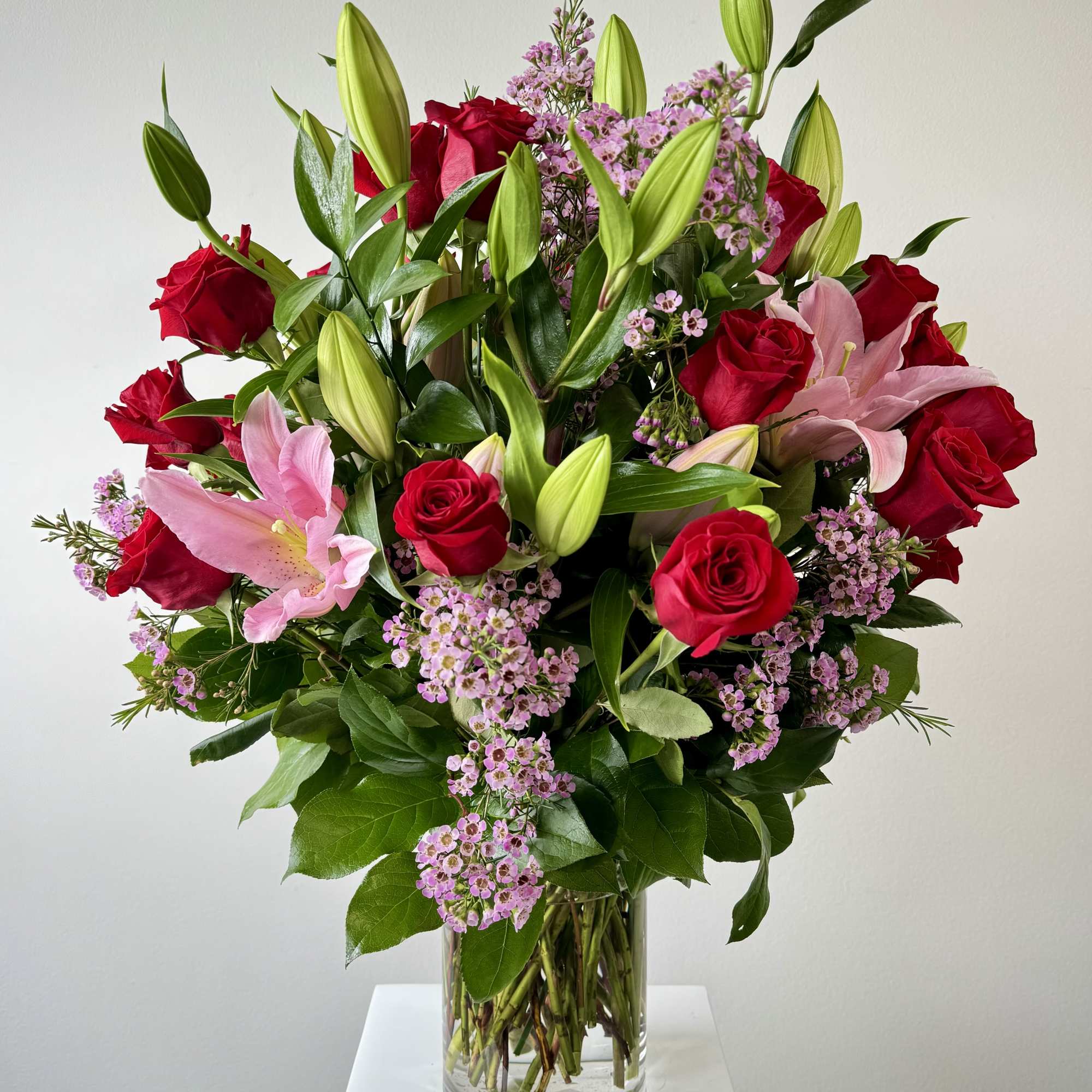 Ignite passion with the For You Sweetheart arrangement &ndash; a luxurious bouquet