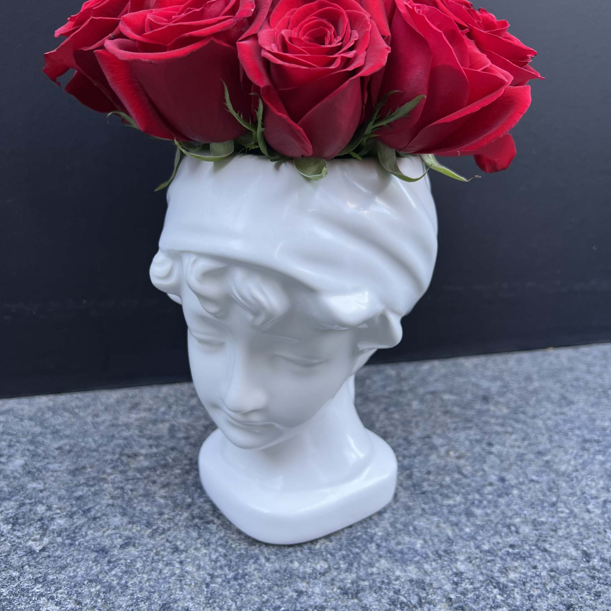 Red roses in head figuring it&#039;s an 8&quot; ceramic container with red