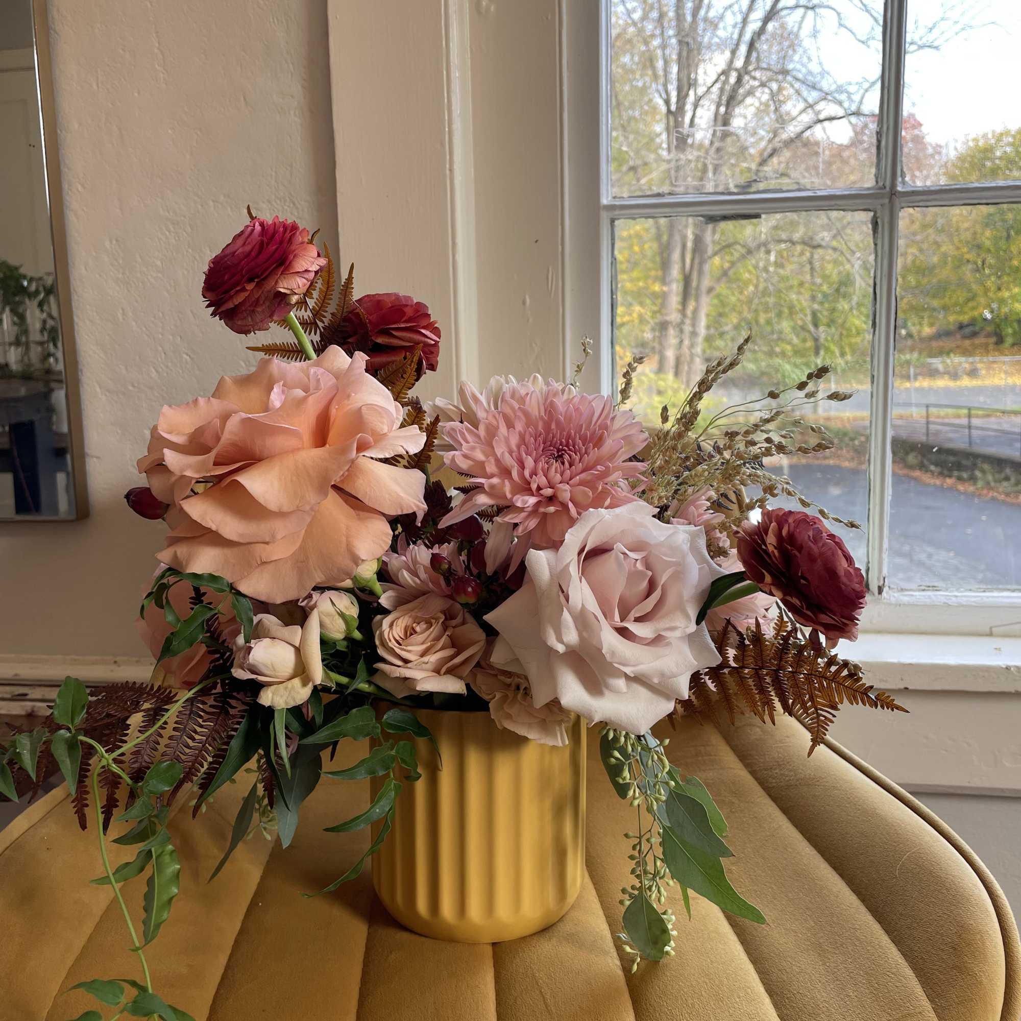 The perfect addition to your Thanksgiving Table - blooms in gorgeous fall