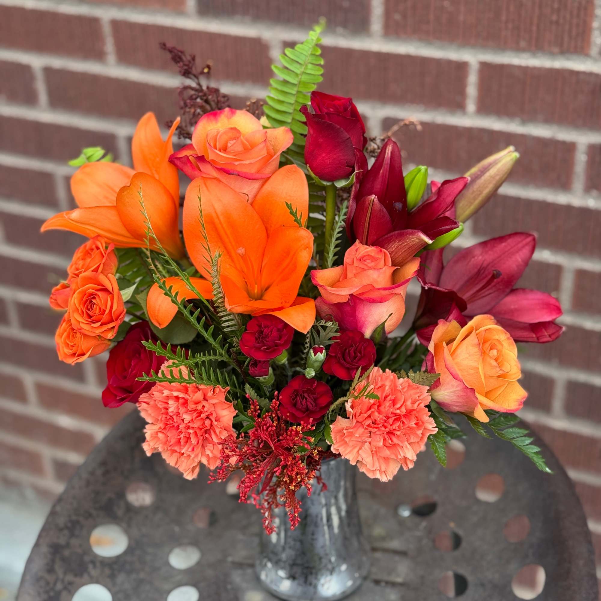 This fall, make that special someone blush with joy! Gorgeous bi-color roses