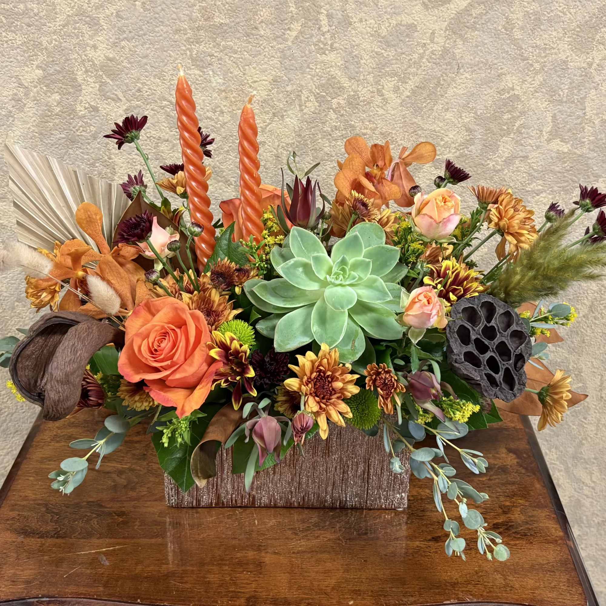 Type of Flowers: Fall Colored Flowers, Succulents, Autumn dried accents, and orange