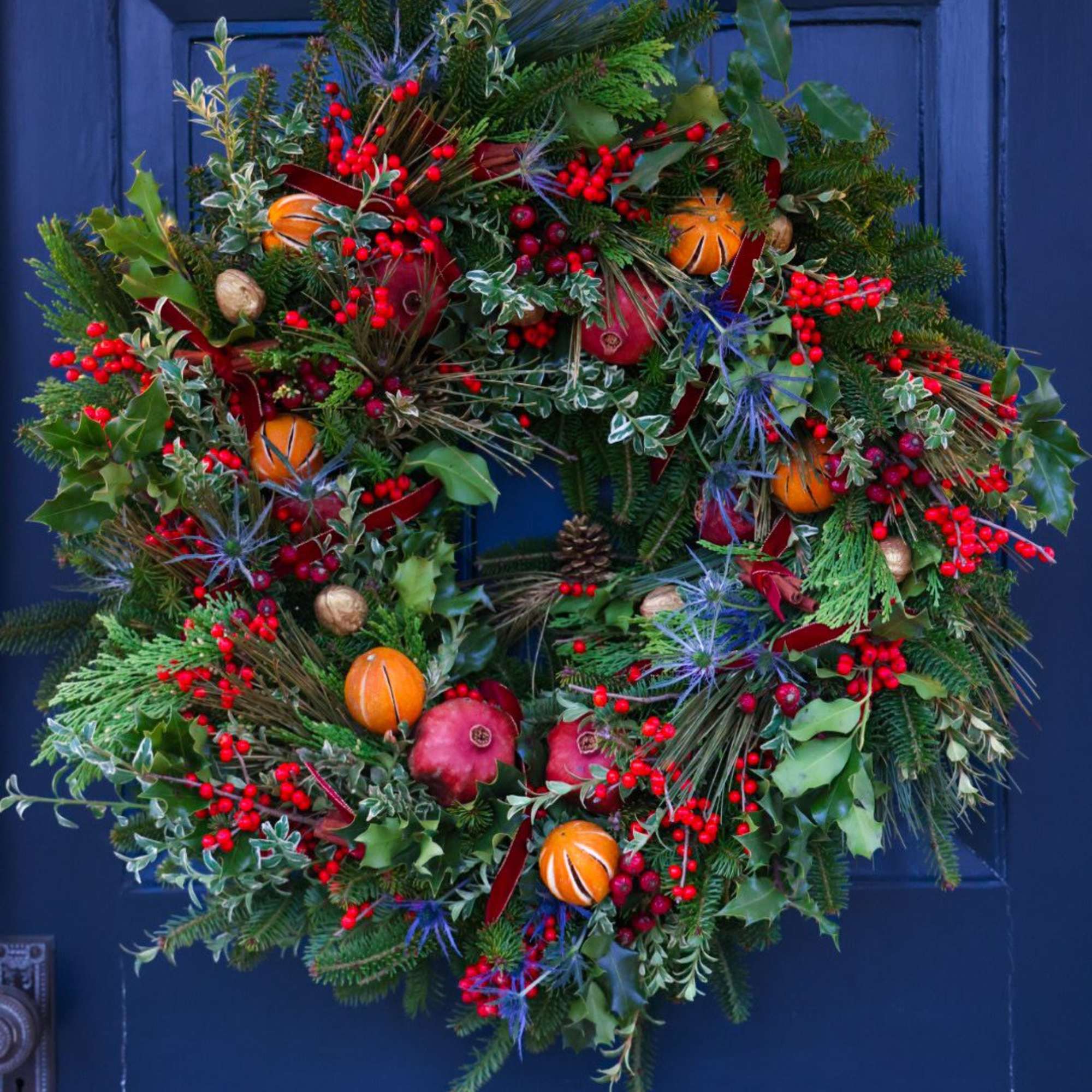 Bedeck your entrance, with this glorious artisan beauty.

Bursting with all natural dried