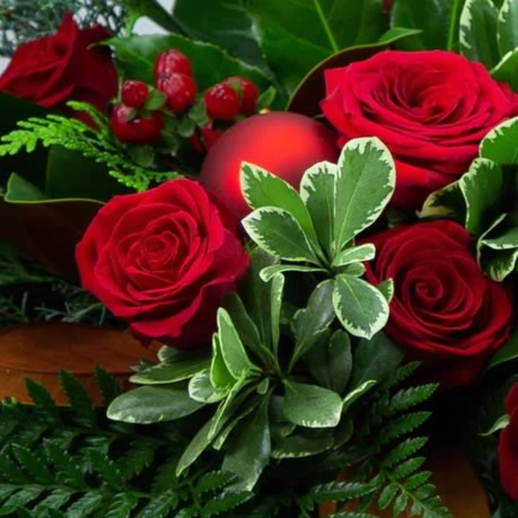 Add warmth and wonder to any room. Unending Joy brings the alluring