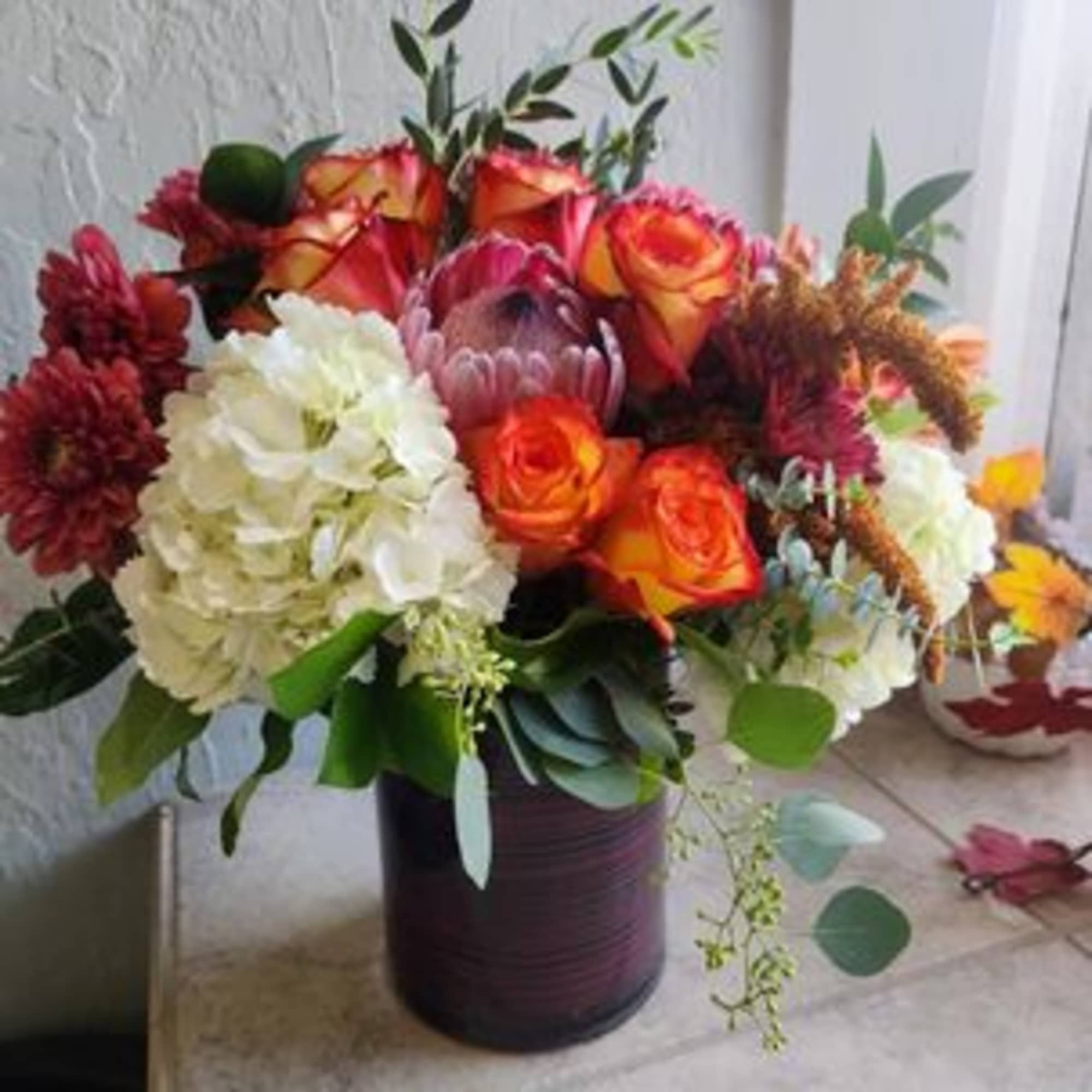 A symphony of autumn fall colors will be used in this design.