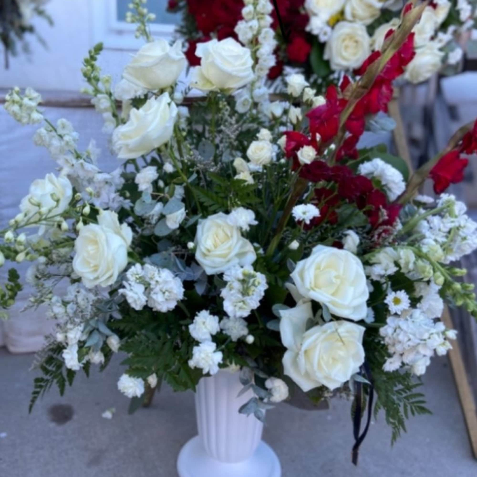 **We kindly ask families to notify us of their preferred color palette