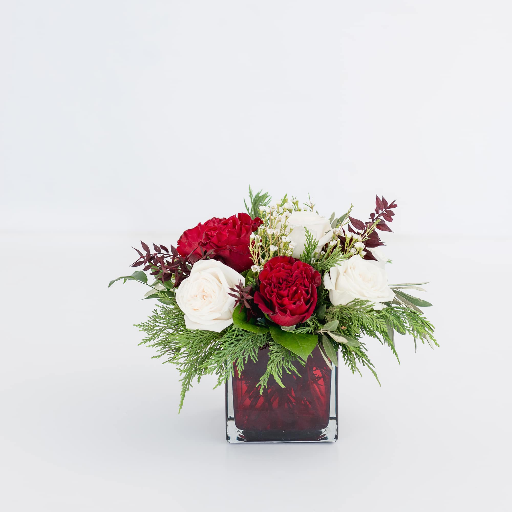 All the colors of the holiday season in this timeless design! A