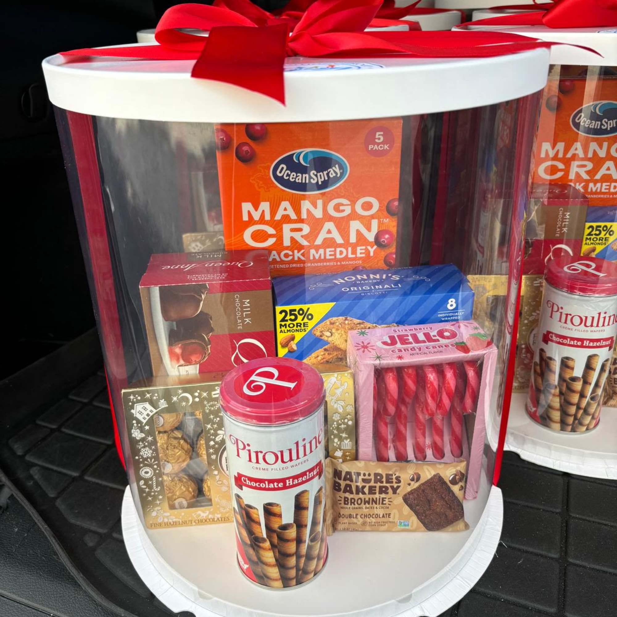 Our Gourmet Snack Gift Box is the perfect surprise for holidays, corporate