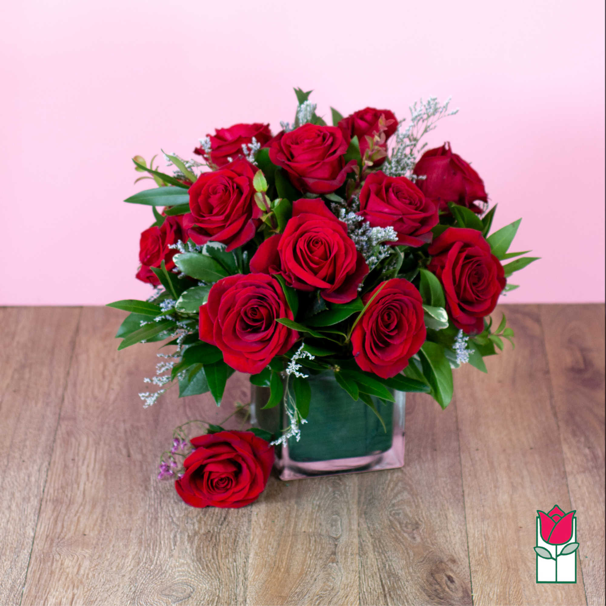 1 Dozen Premium Long Stem Red Roses - Compact Style

Indulge in the