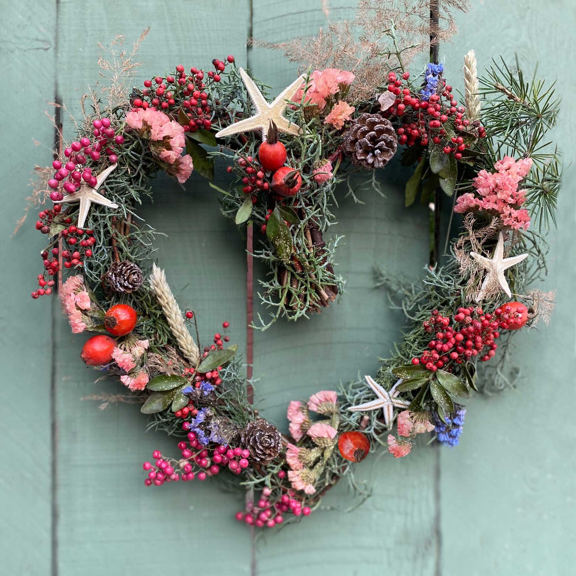 Gorgeous and natural heart shaped wreath, made on a base of vines