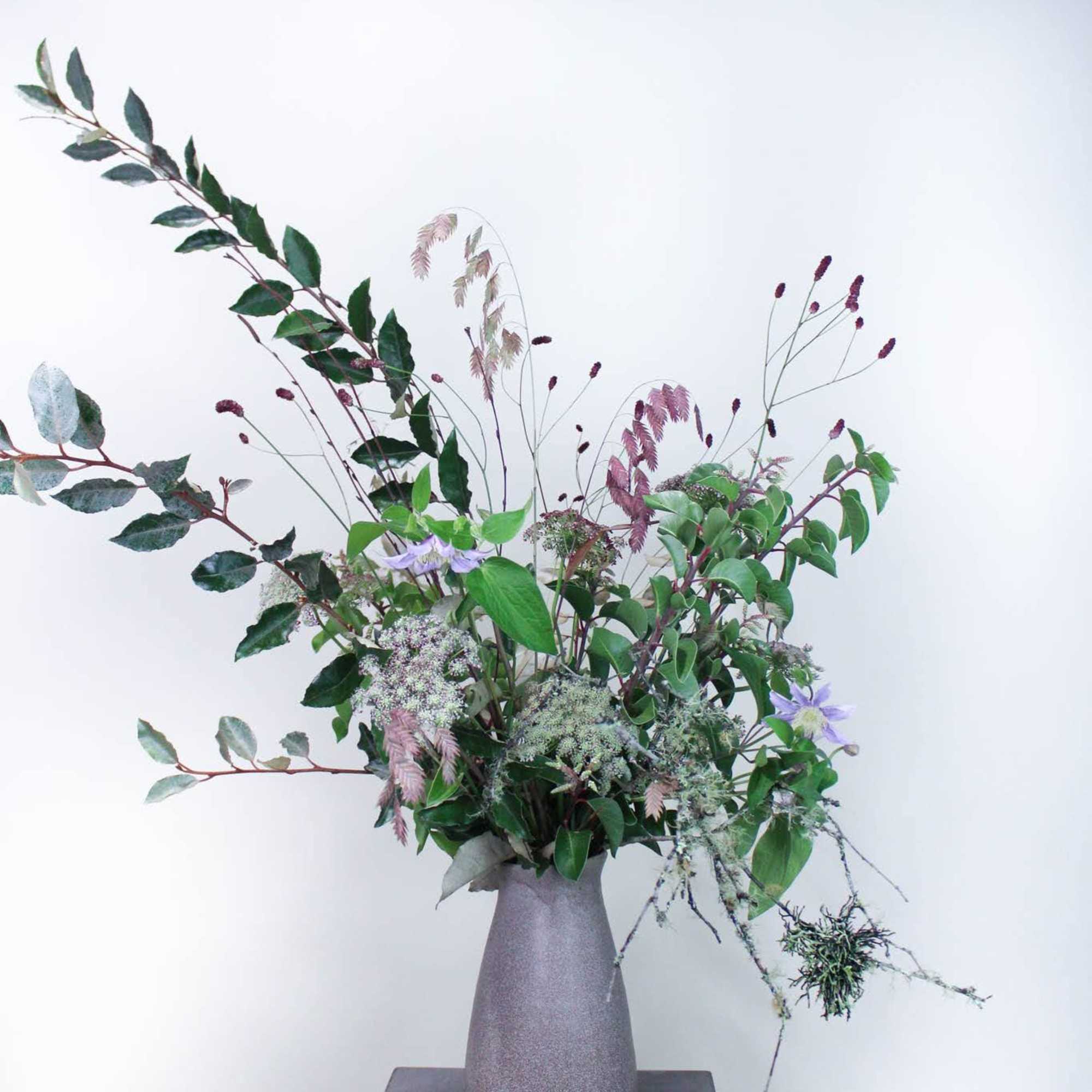 A highlight of this season&#039;s most gorgeous greens. Designed with minimal blooms