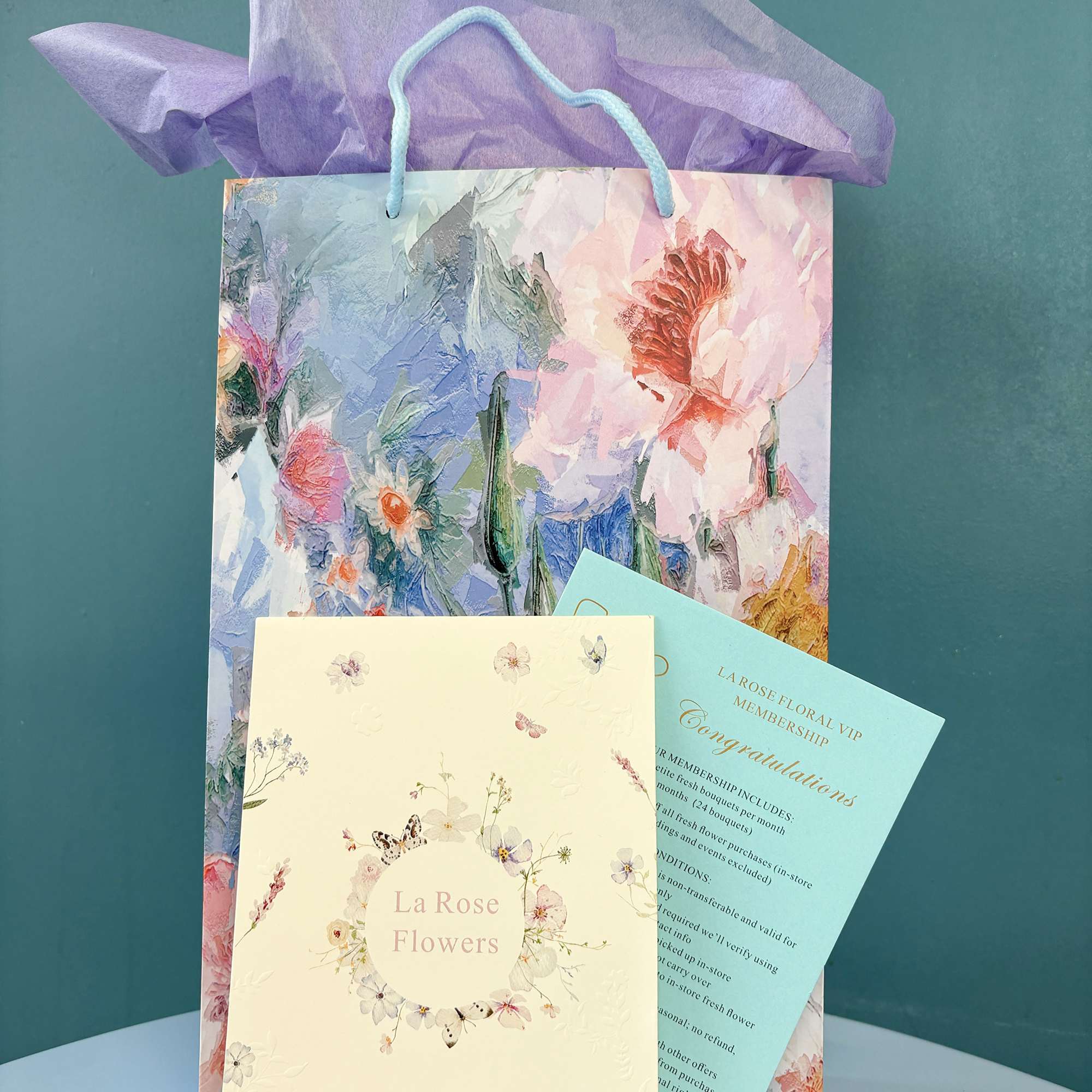 This exclusive Flower Lover Membership is for people who genuinely love flowers.