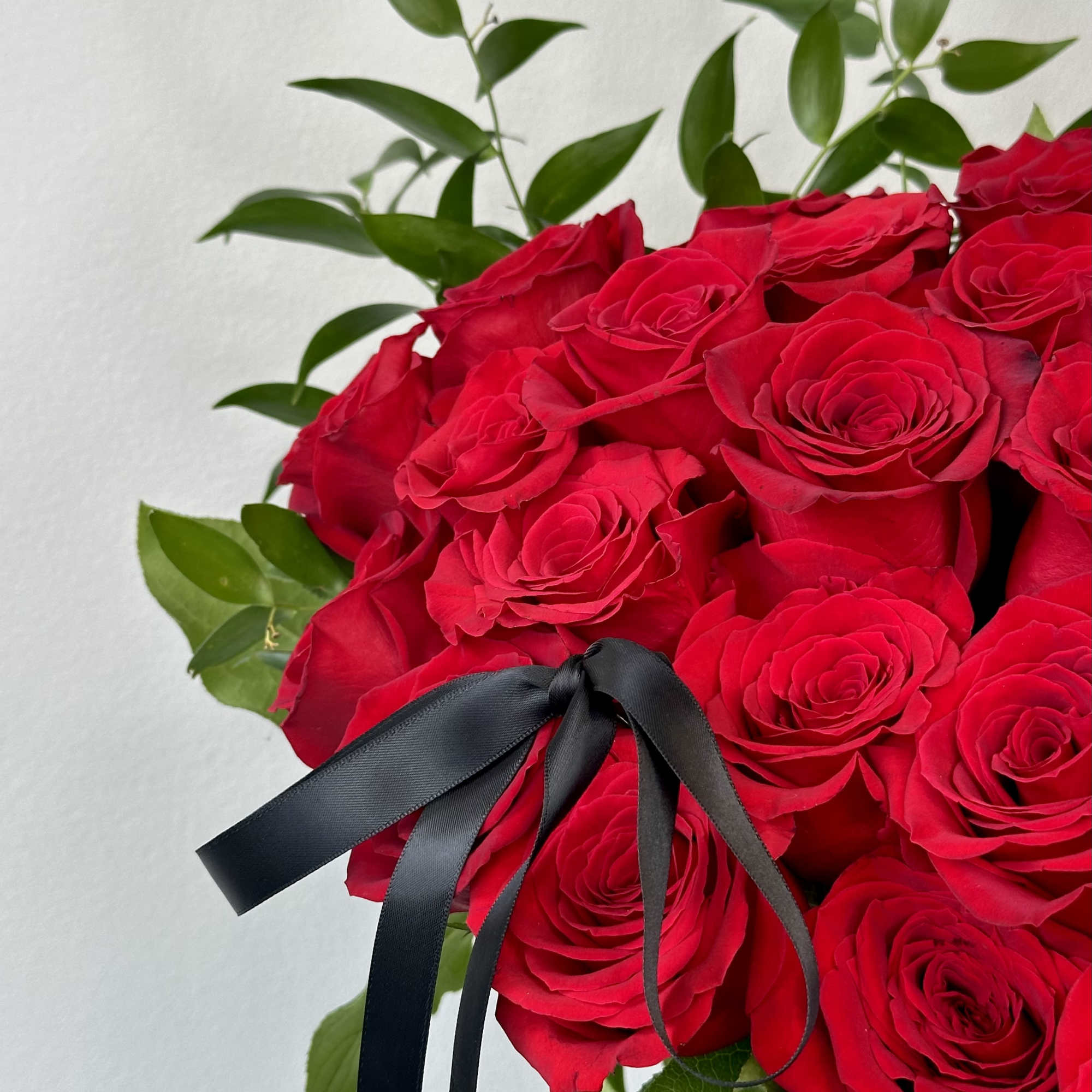 An arrangement suitable for Royal love! A very elegant and unique design