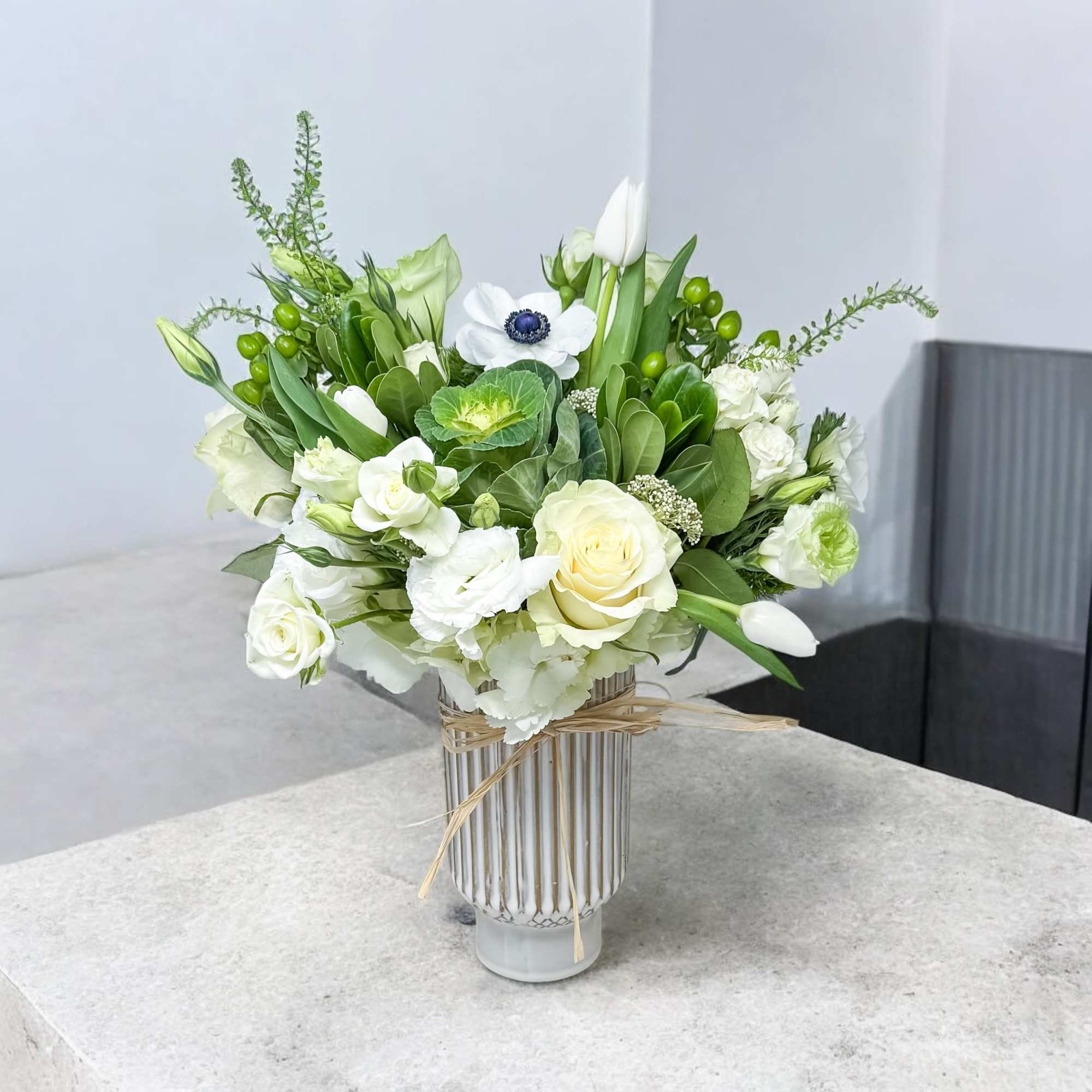 Elegant mix of white and green 