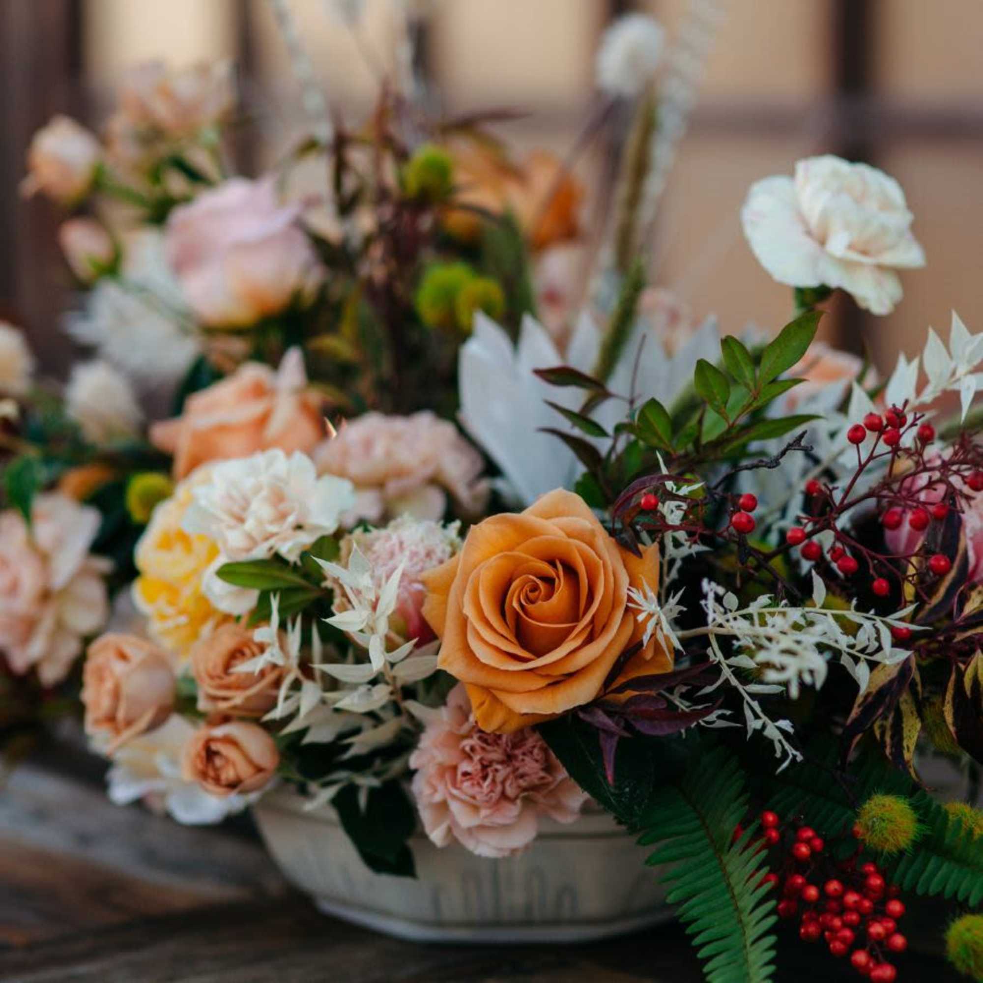 We LOVE a gorgeous Thanksgiving table - and Thanksgiving Centerpieces truly can