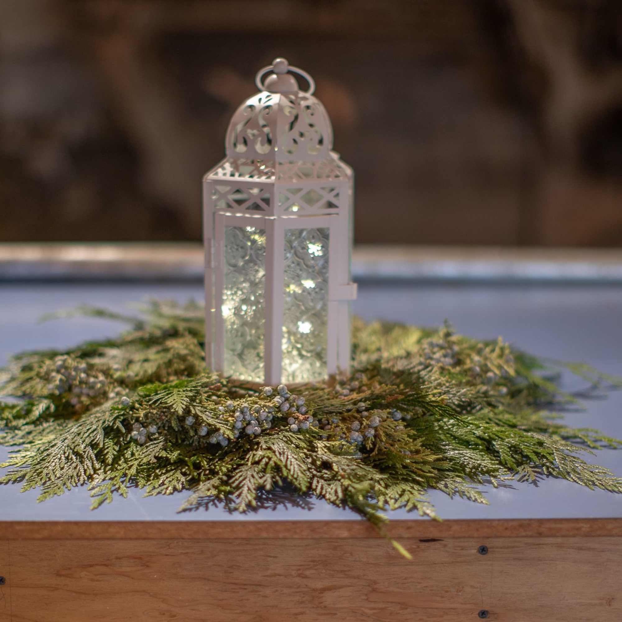 A simple a beautiful long lasting centerpiece that awakens the senses. Fragrant