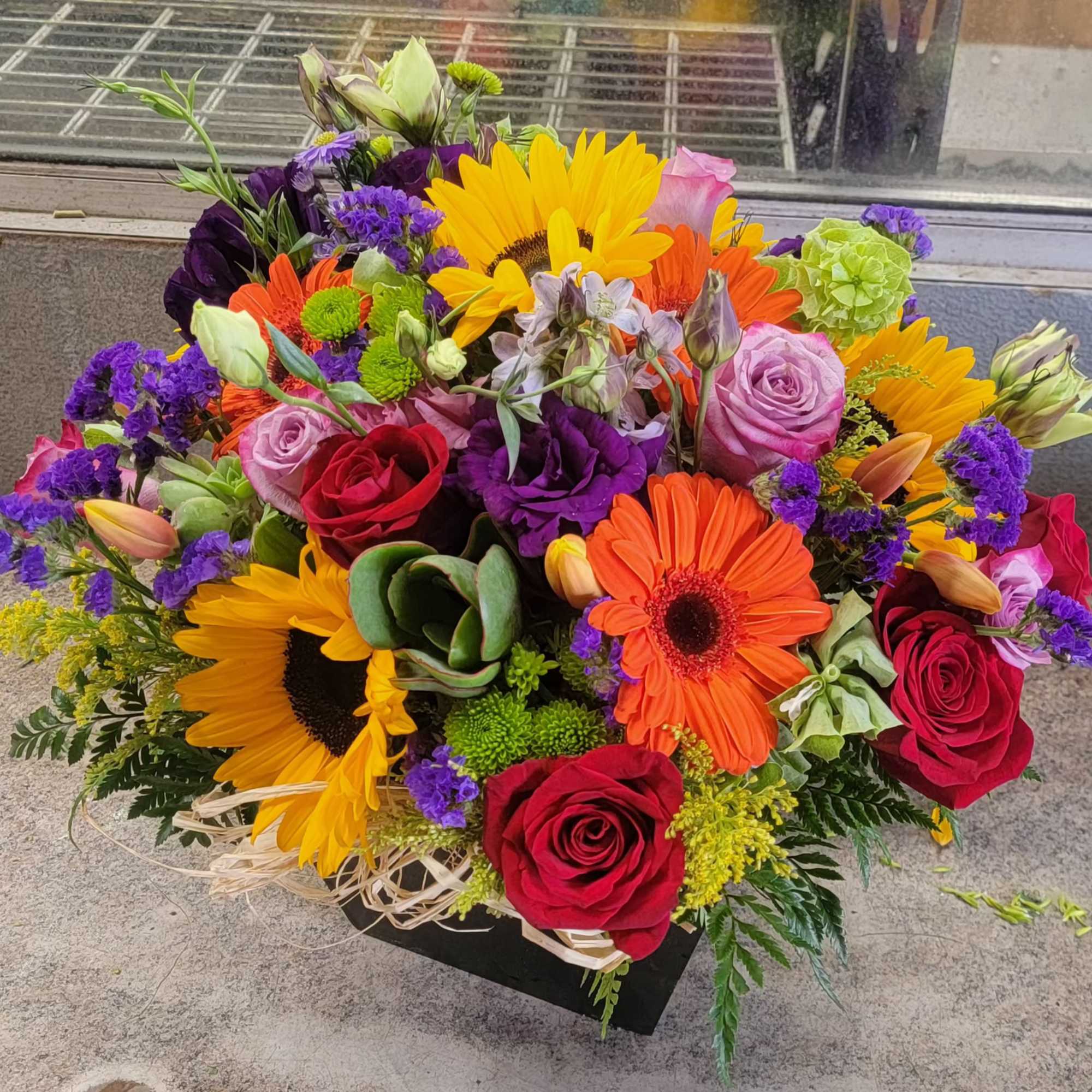 17&quot;H x 16&quot;W