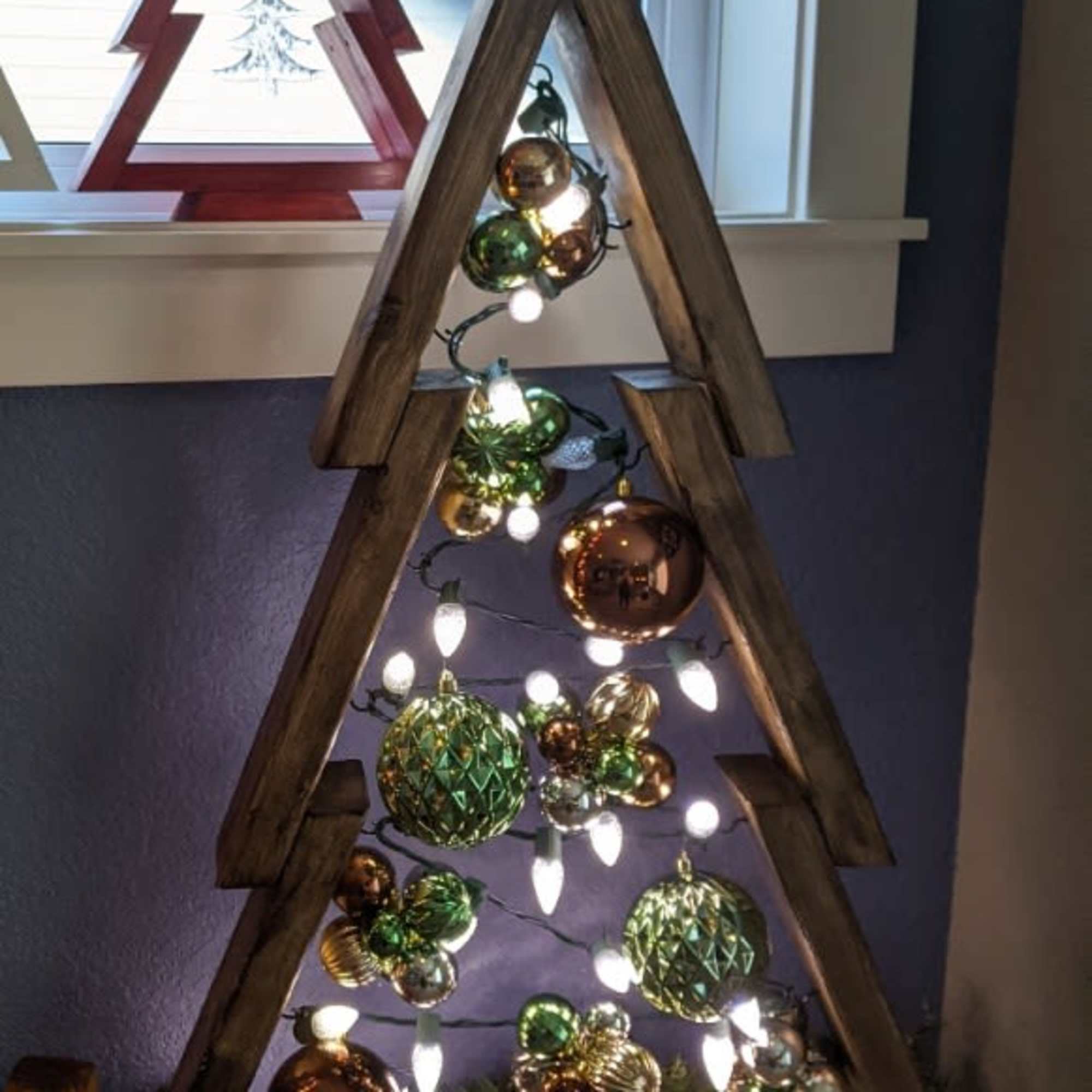 DIY Wood Tree Class &mdash; Mon, December 8th at 6:30 PM
$50 per