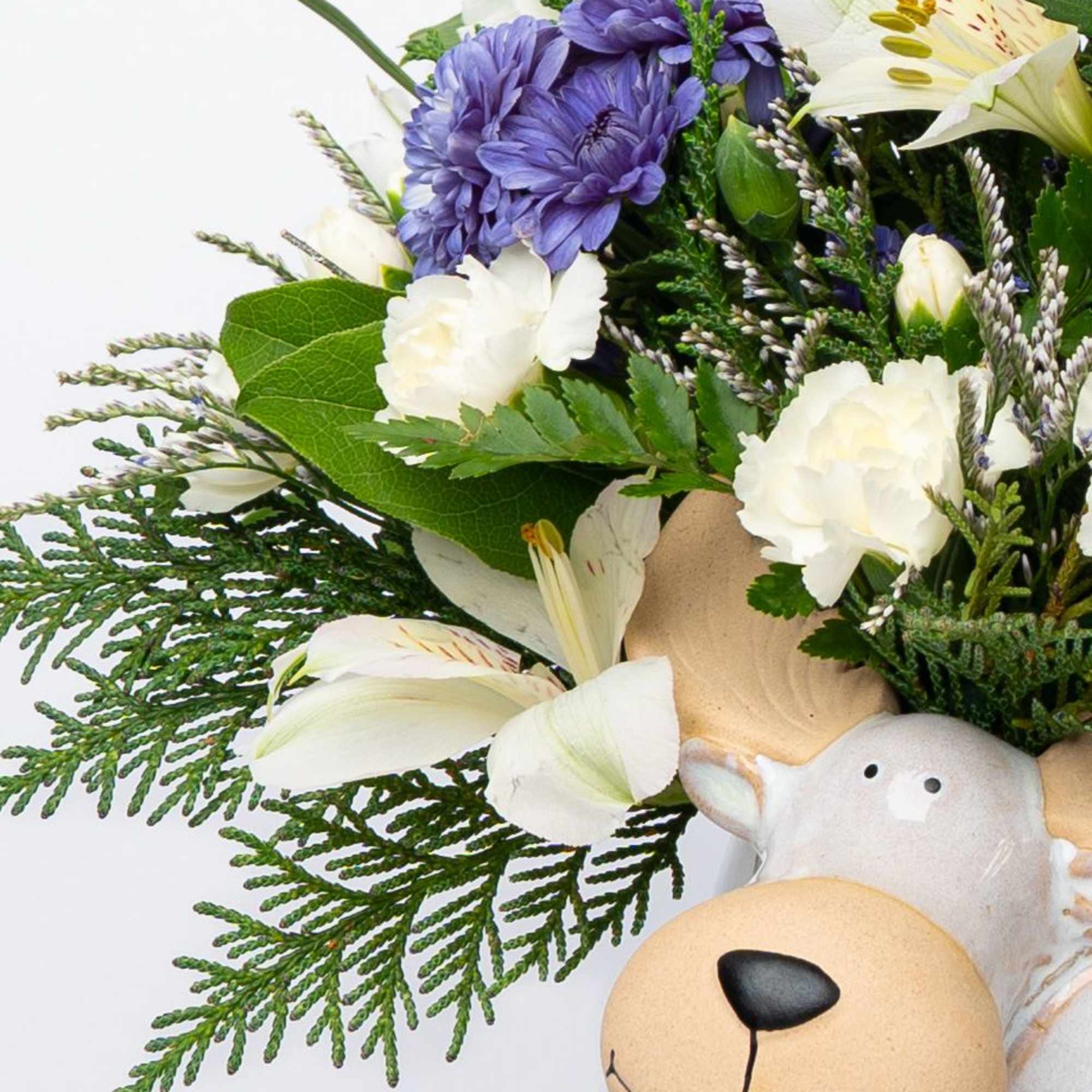 Blooms that Give Back this Holiday Season and an ONLINE EXCLUSIVE from