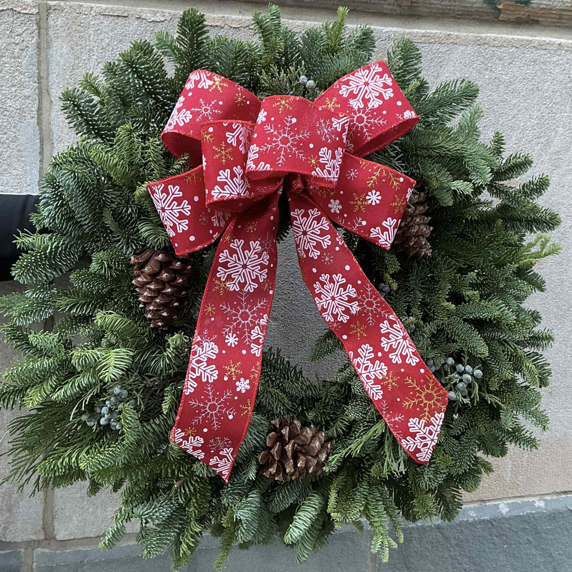 Make a bold, festive statement this season with our best-selling 20 inch