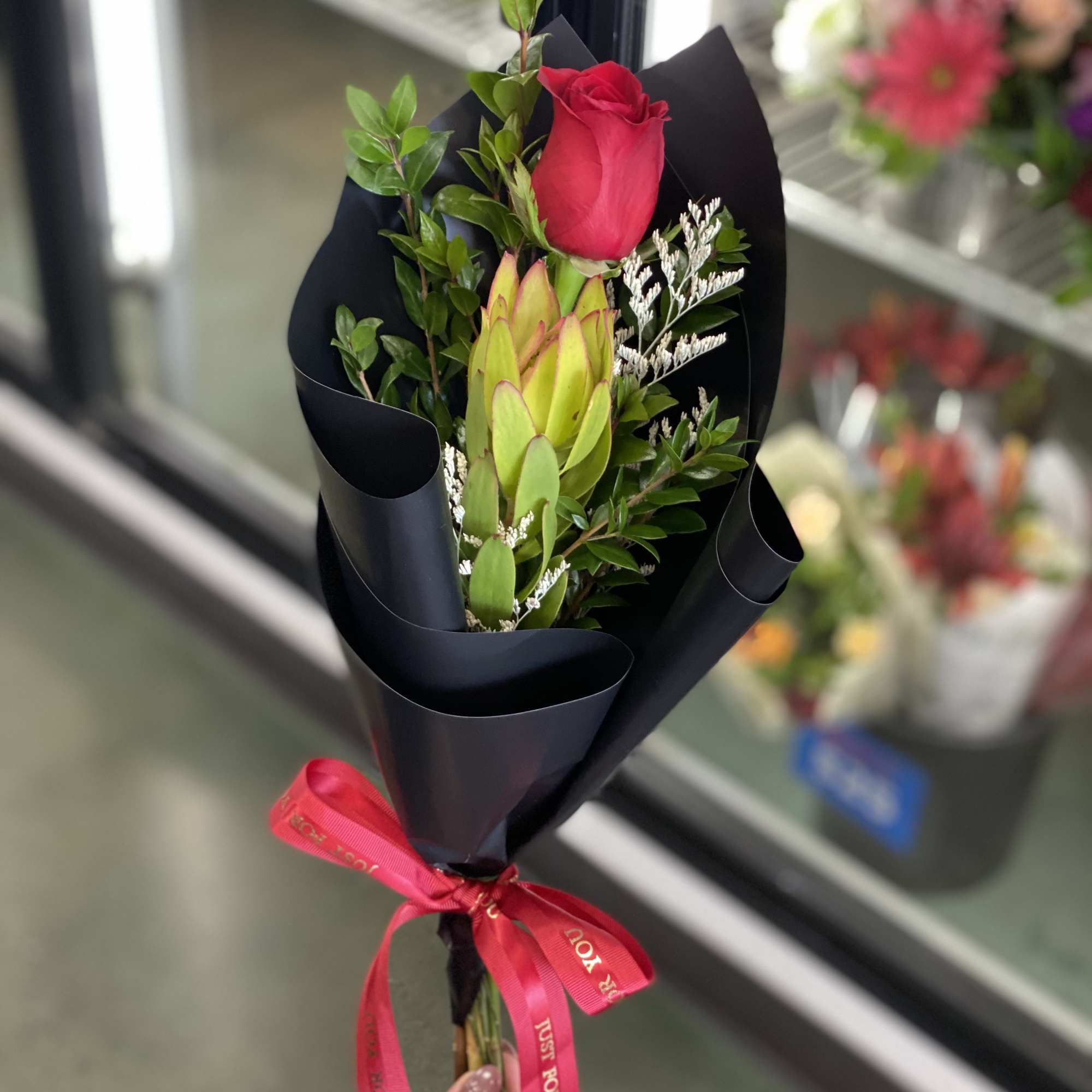 Request your colors otherwise we will do them RED. 
Theses will include