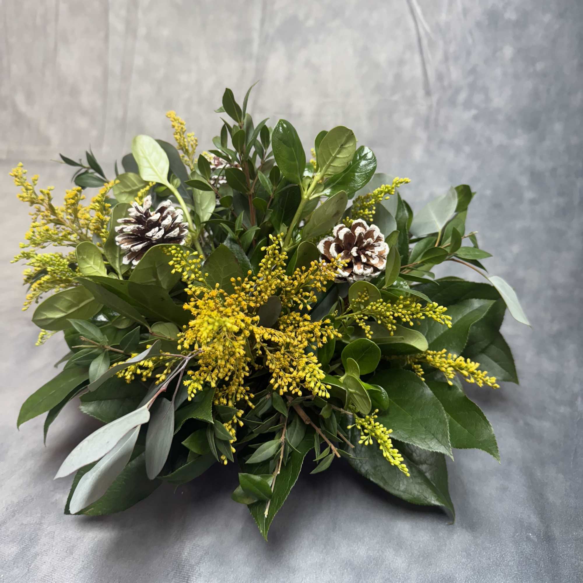 Create a warm , rustic touch for your autumn table with this