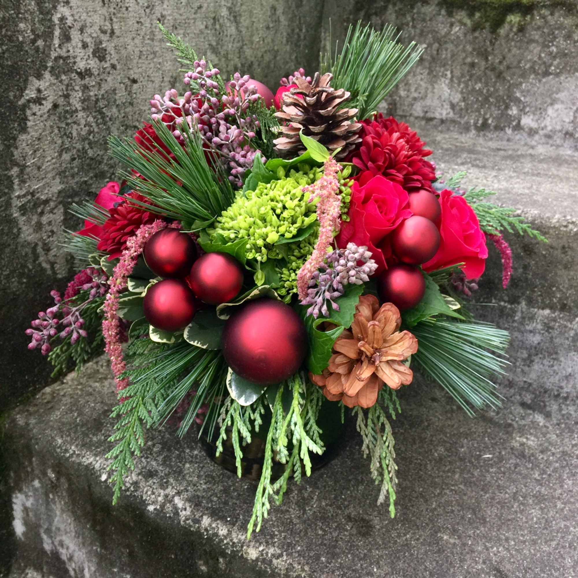 Available beginning December 3rd.

Send your best holiday wishes with a custom Christmas