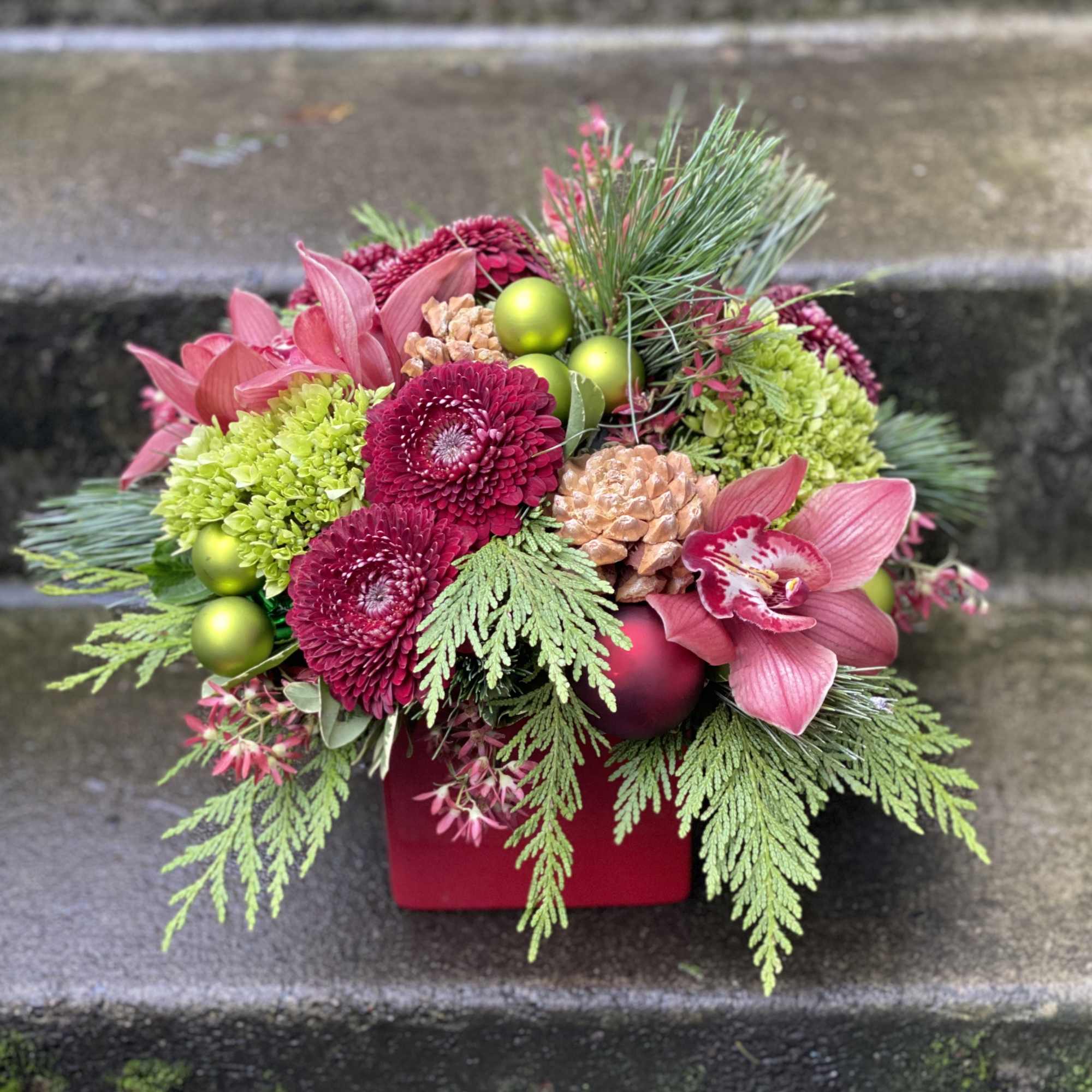 Available beginning December 3rd.

Send your best holiday wishes with a custom Christmas