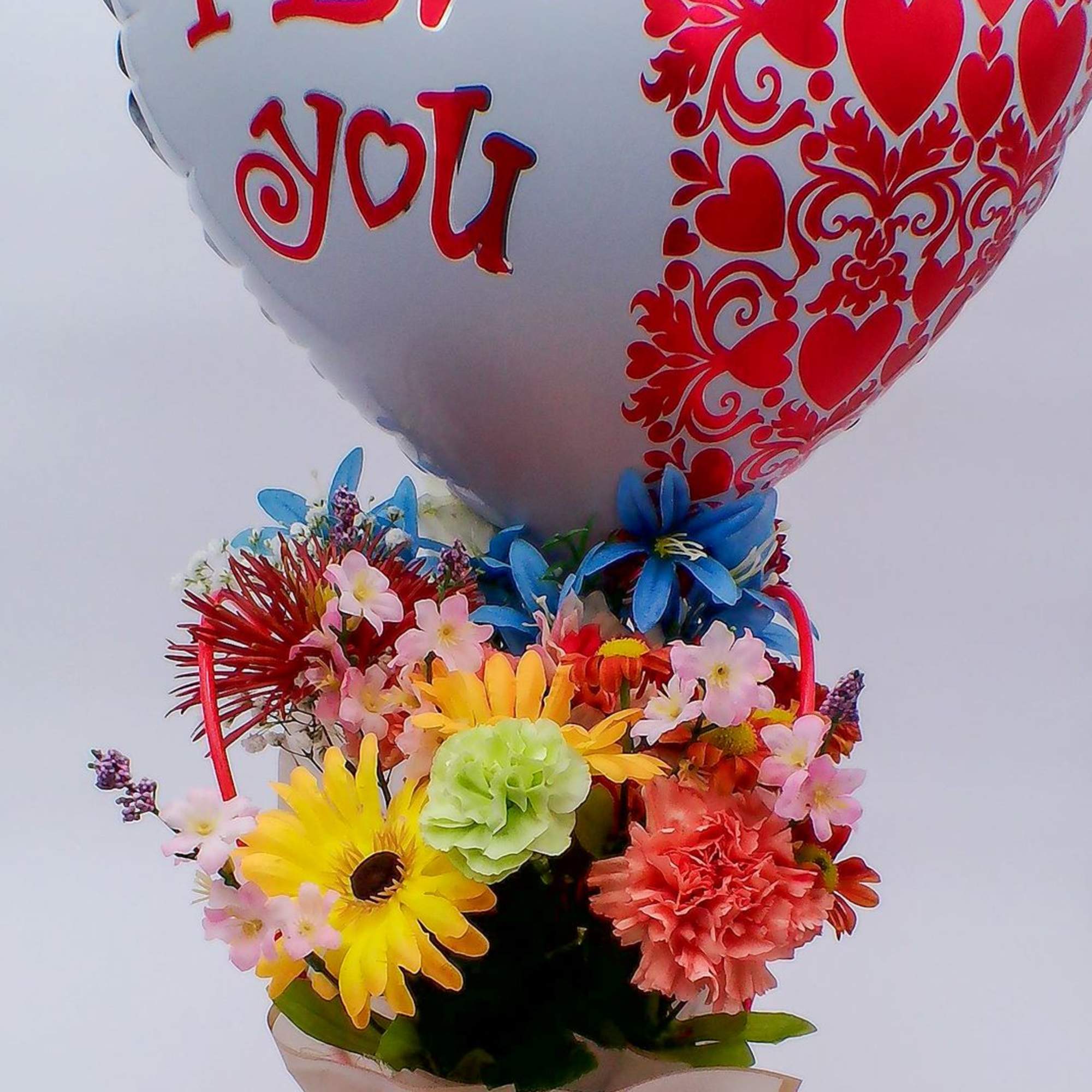 Mixed Fresh Flowers (14&ndash;16 stems): 6 roses, 4 daisies, and 2 chrysanthemums