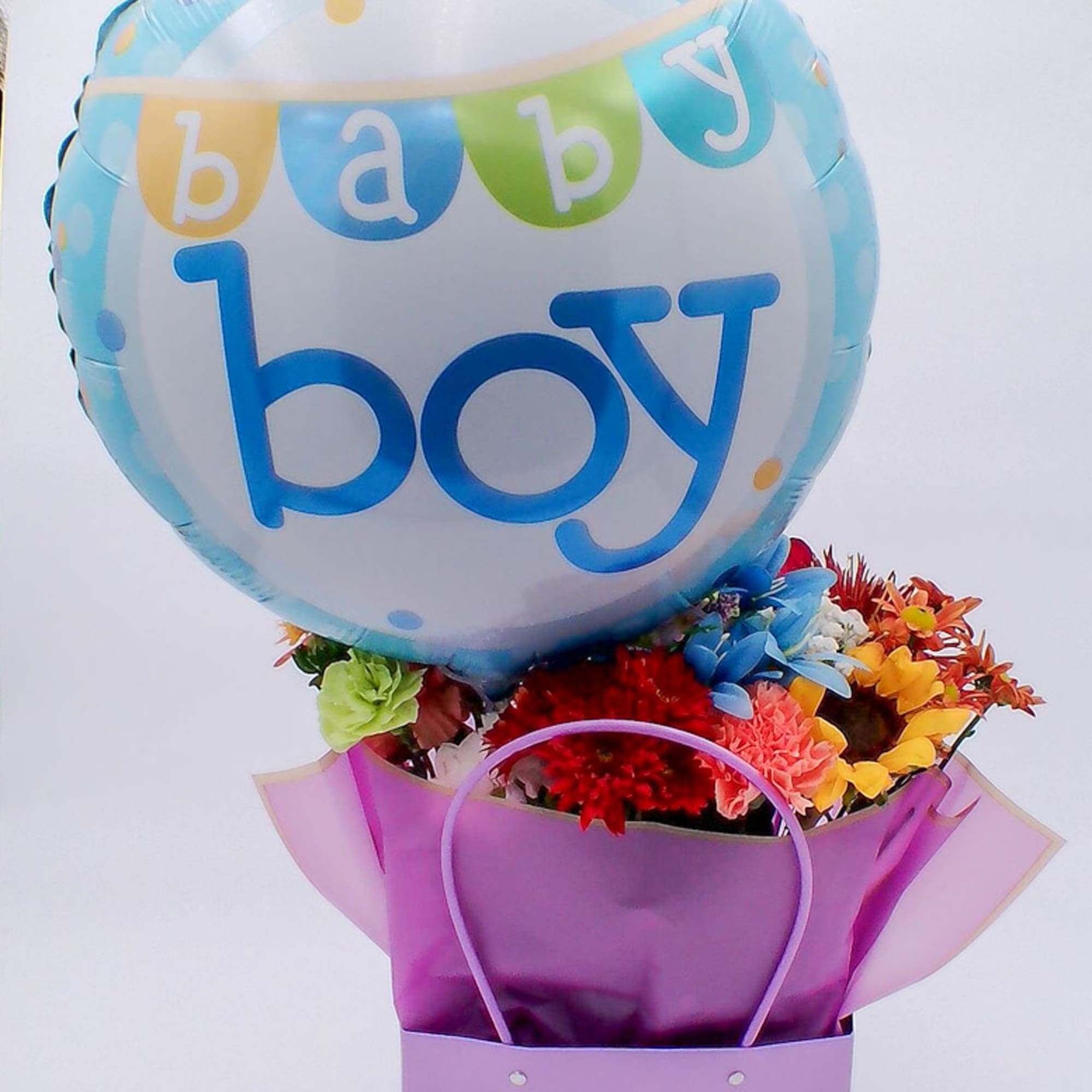 Mixed Fresh Flowers (14&ndash;16 stems): soft and joyful blend of seasonal blooms