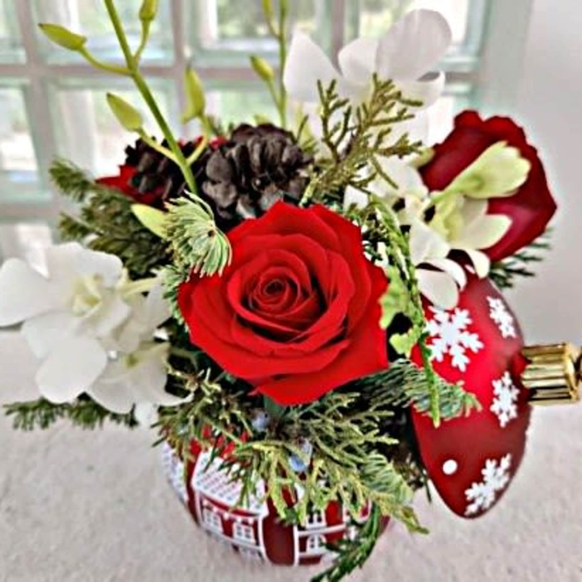 You don&#039;t need a choir to enjoy this beautiful holiday arrangement. 