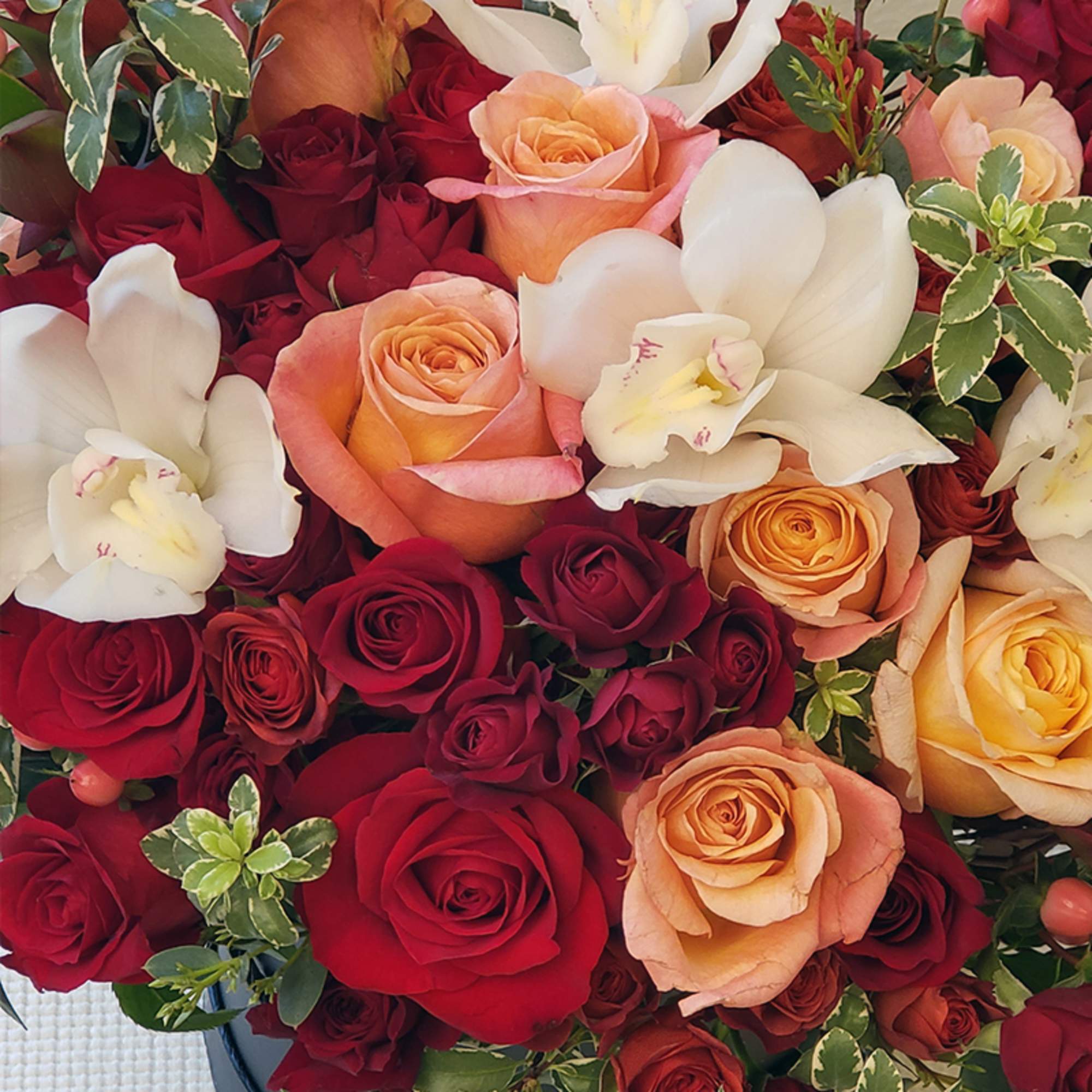 Capture the beauty of the moment with our Charm Celebrate Hat Box