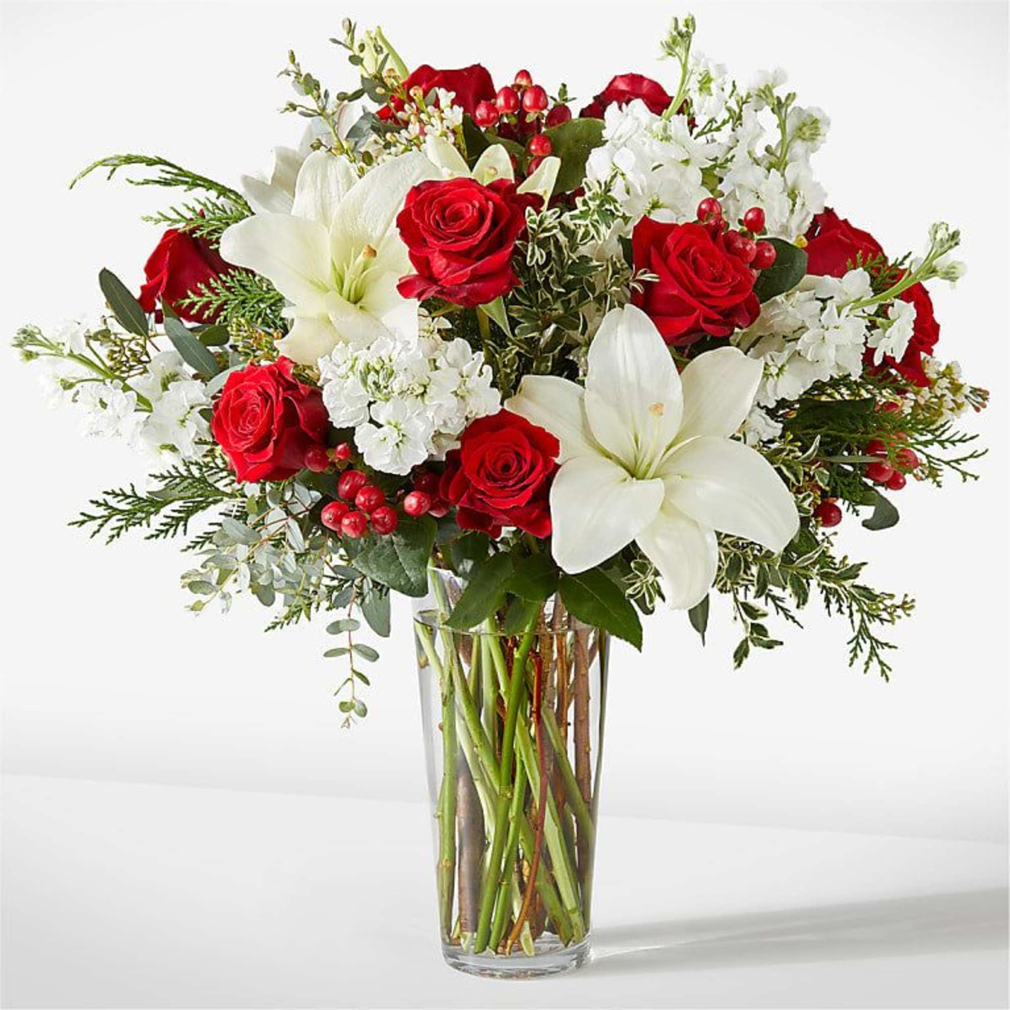 Light up the holiday season with our Twinkle Lights Bouquet, a radiant