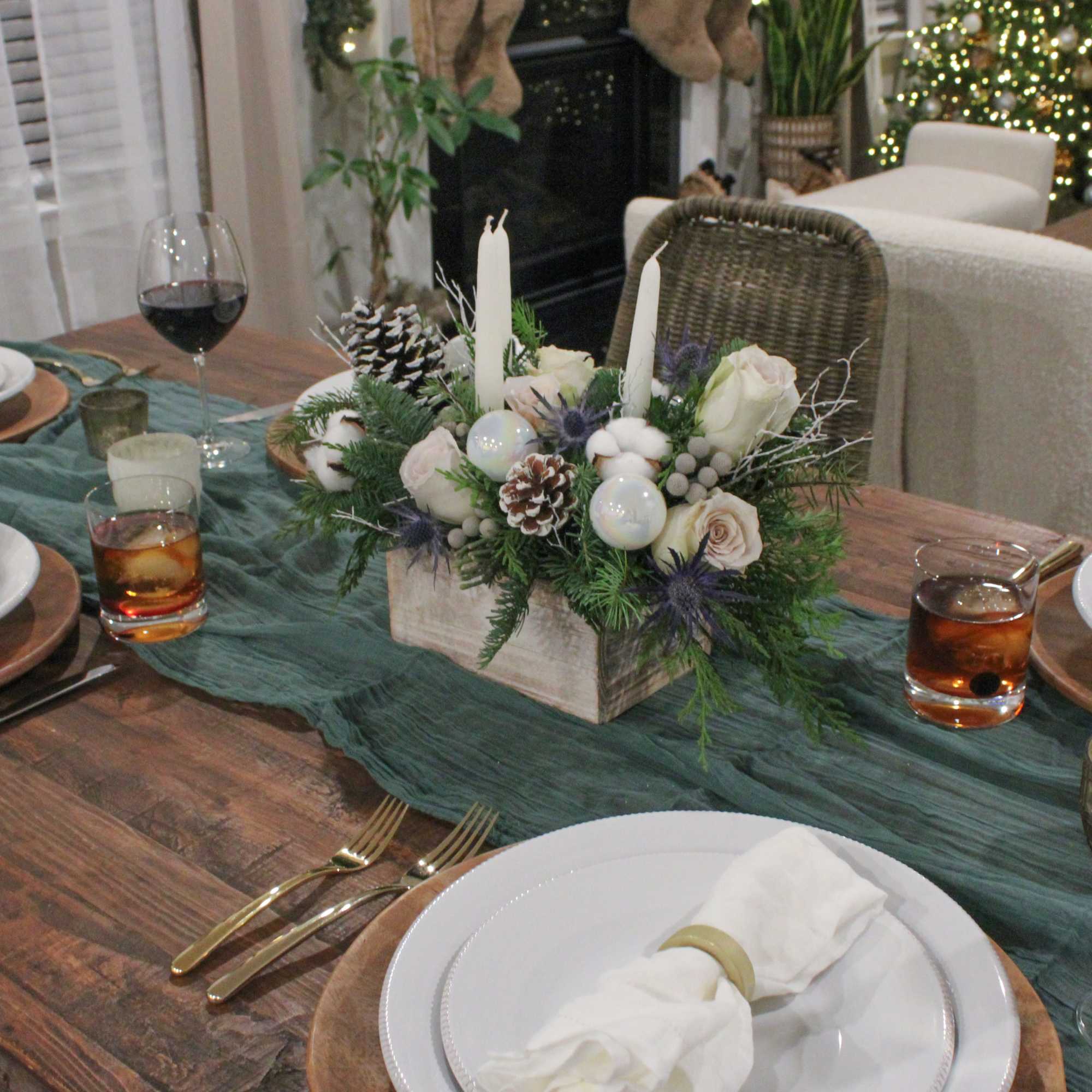 Fritz is a whimsical White, Blue and Gray themed arrangement designed in